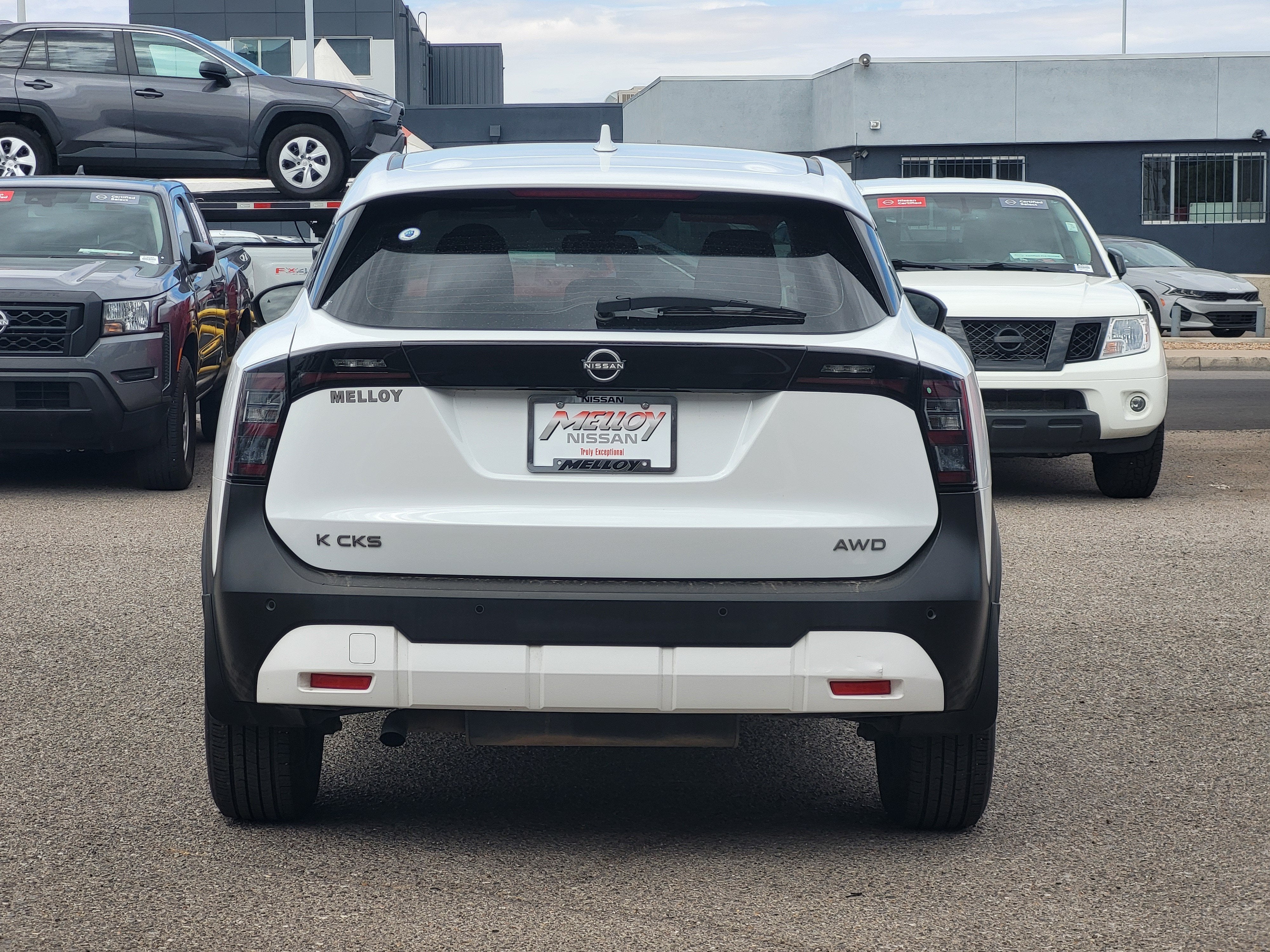 2025 Nissan Kicks S