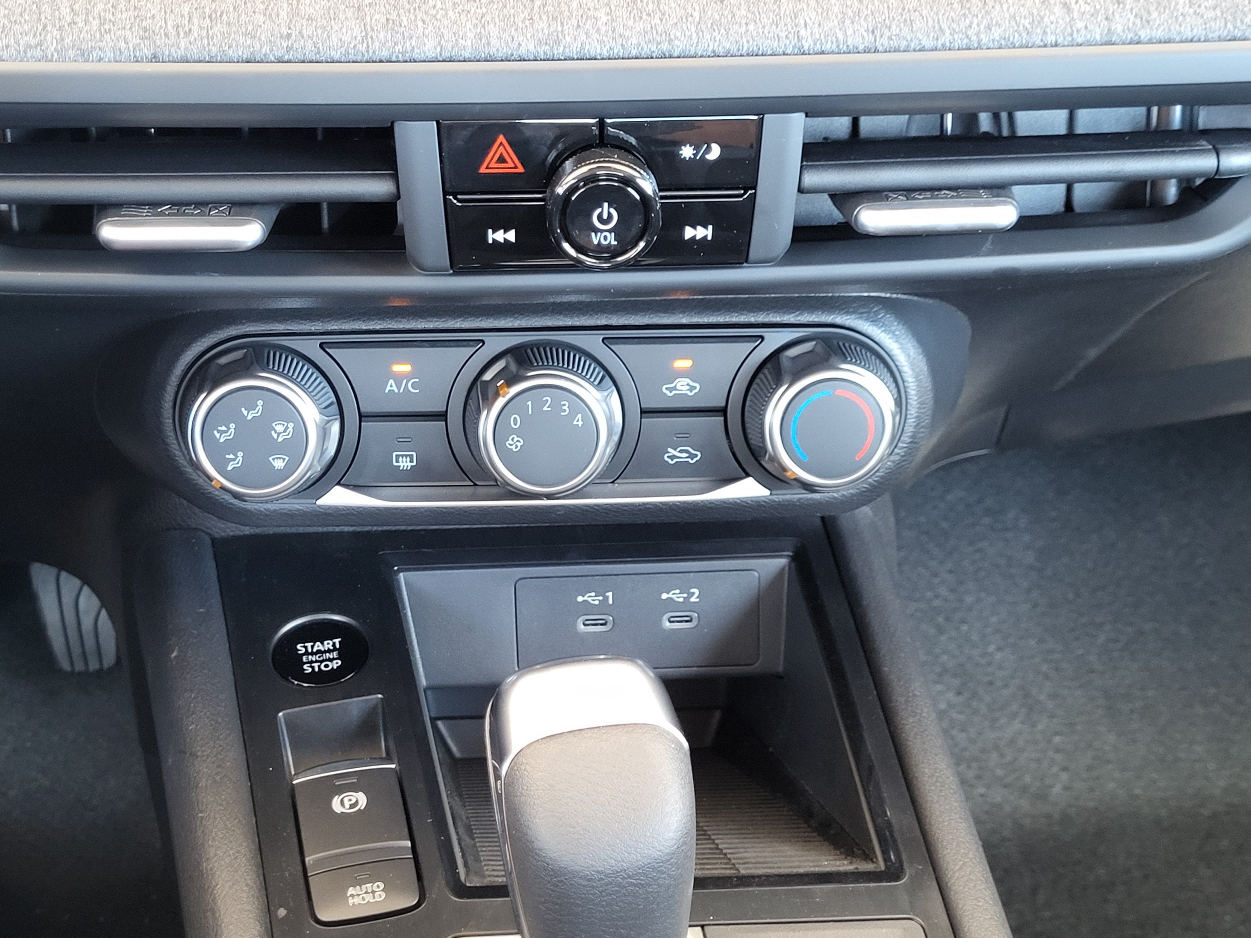 2027 Nissan Kicks S FWD