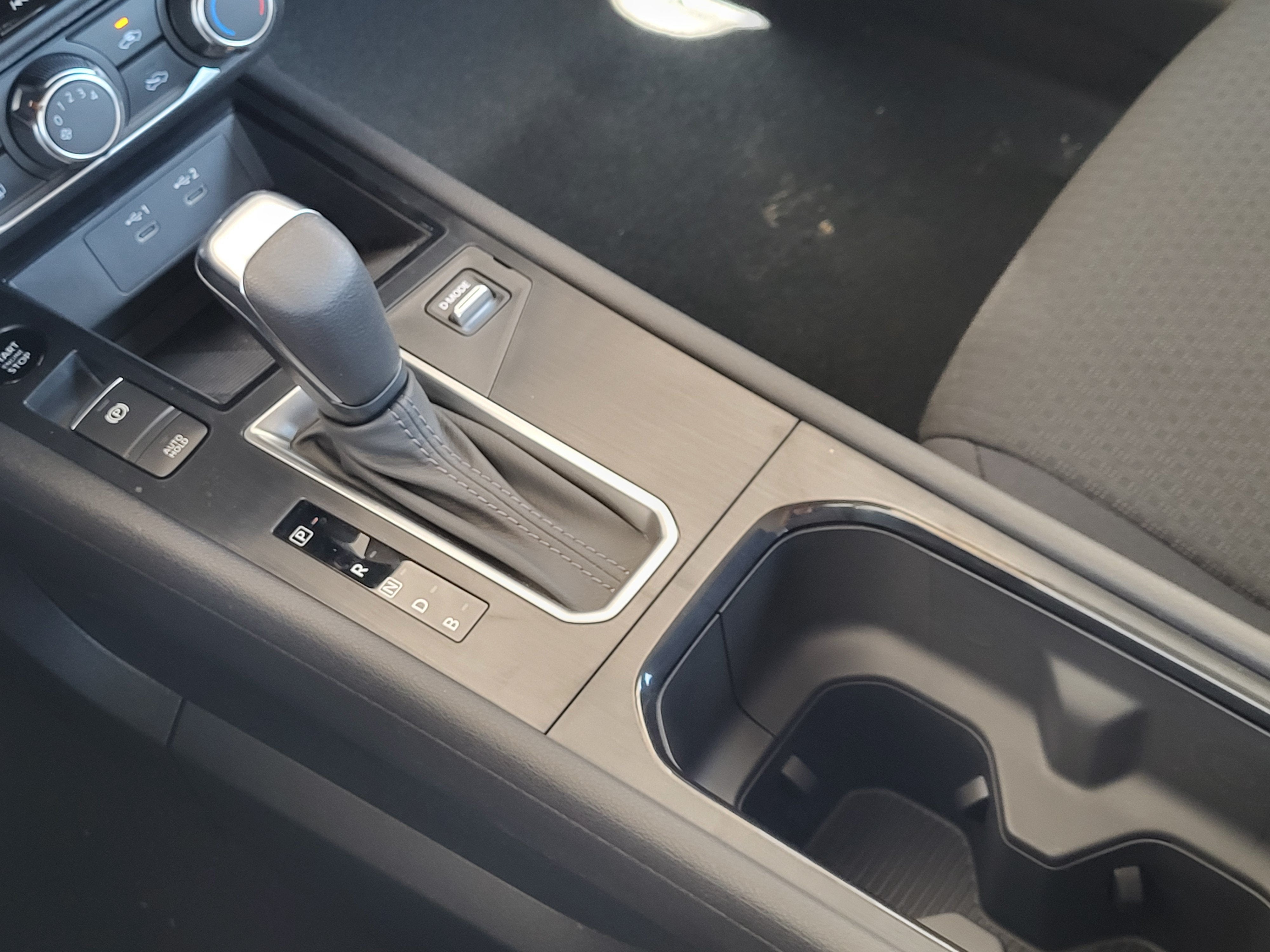 2027 Nissan Kicks S FWD
