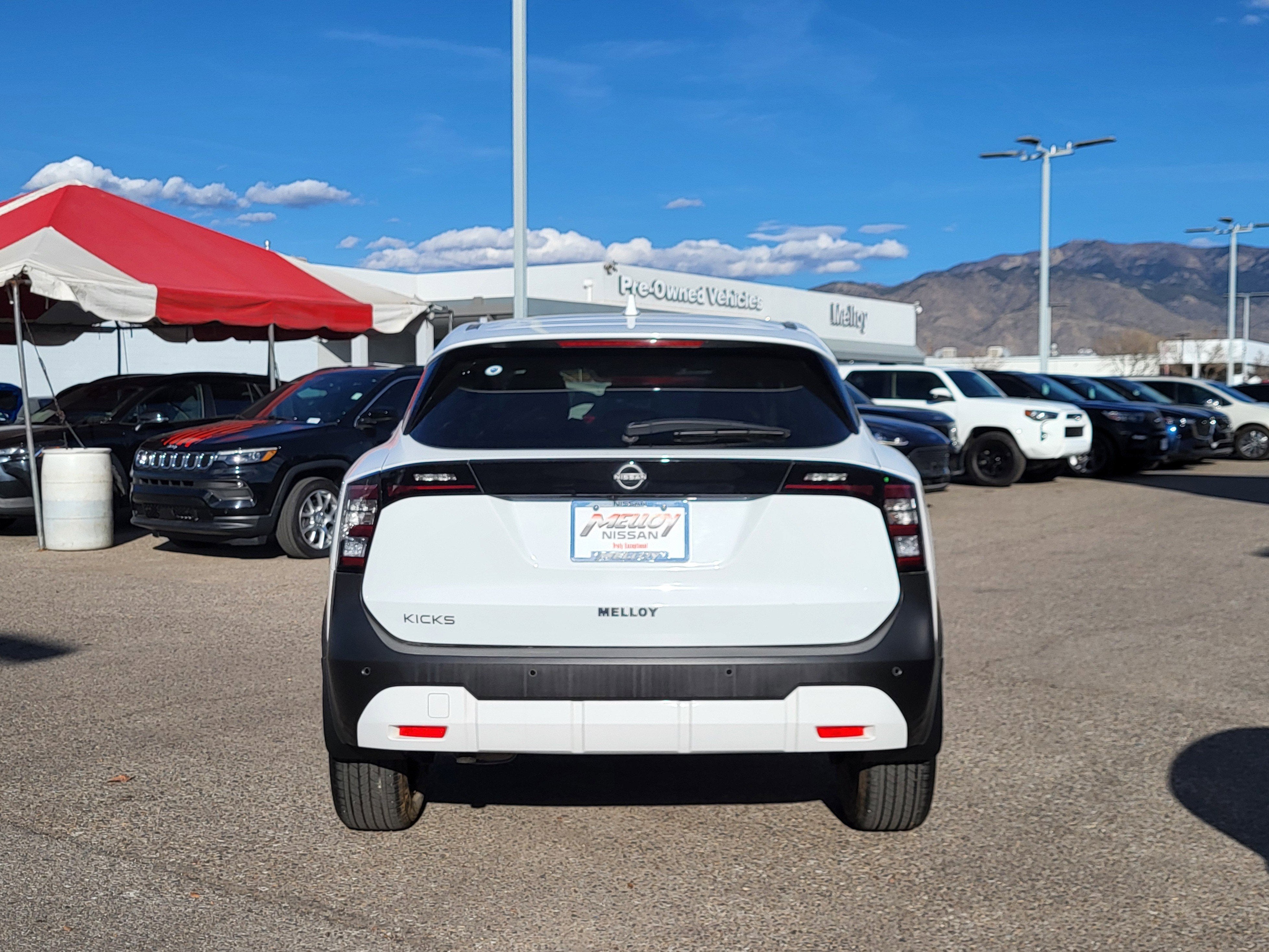 2025 Nissan Kicks SV
