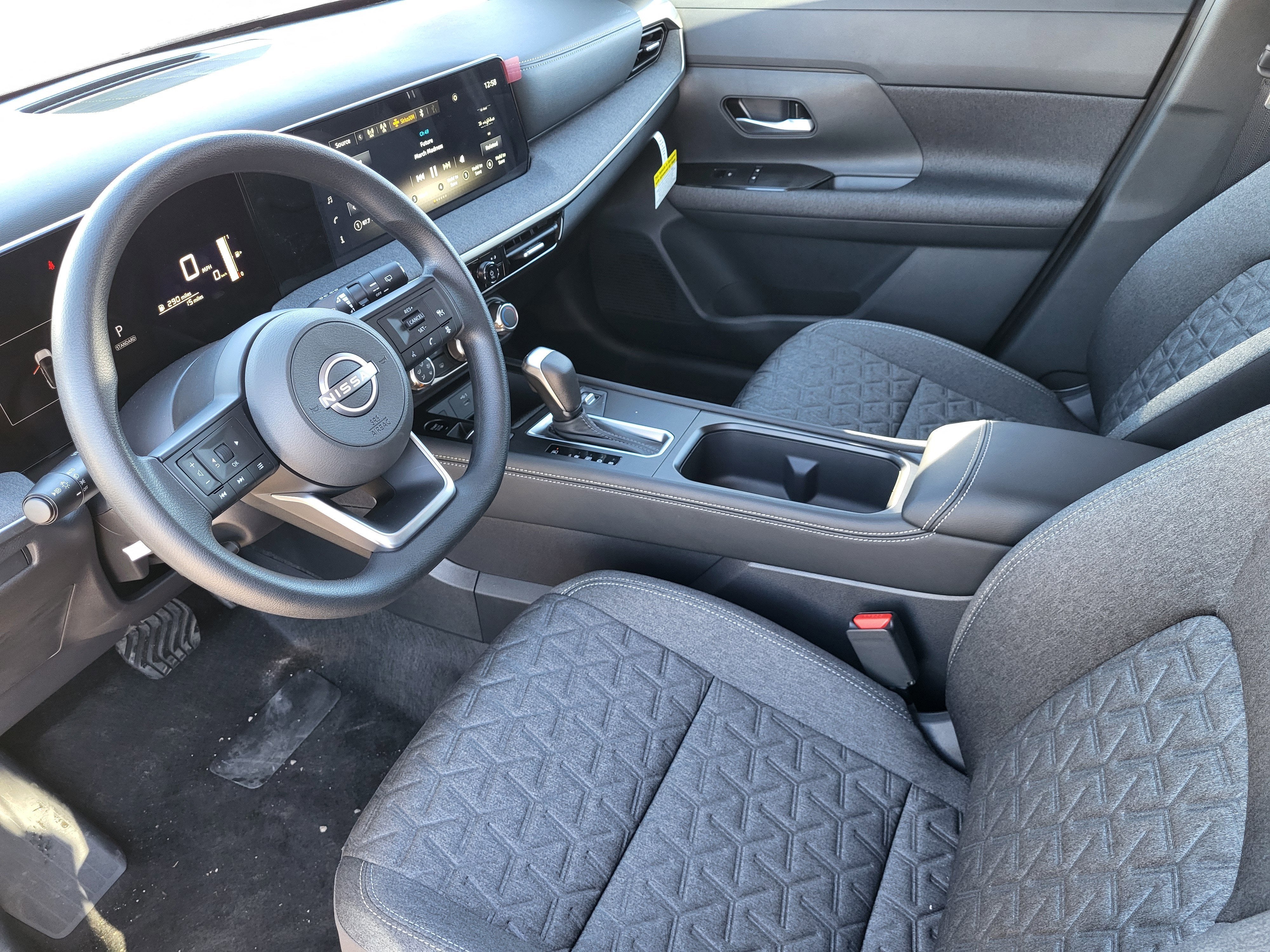 2025 Nissan Kicks SV AWD