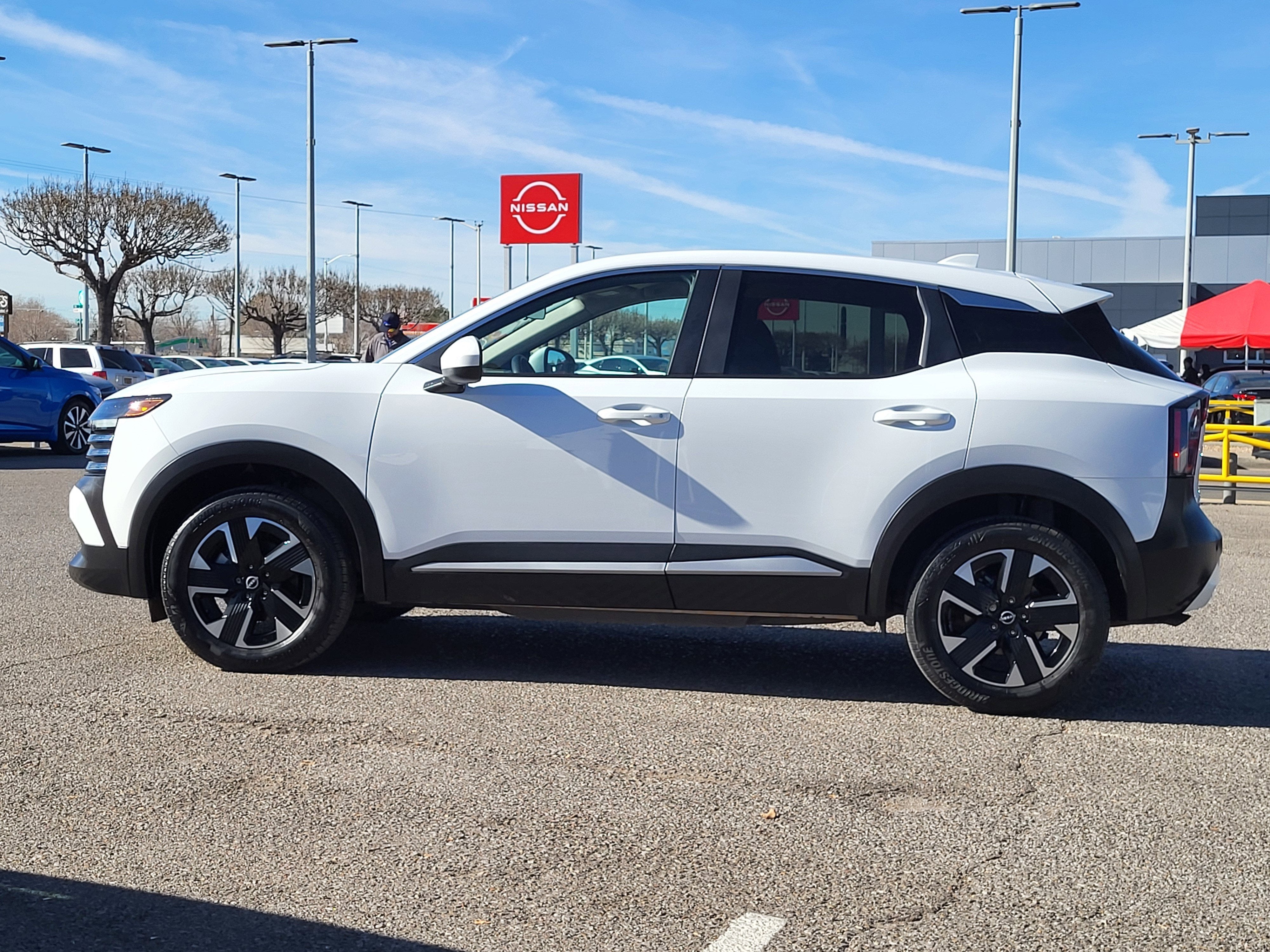 2025 Nissan Kicks SV