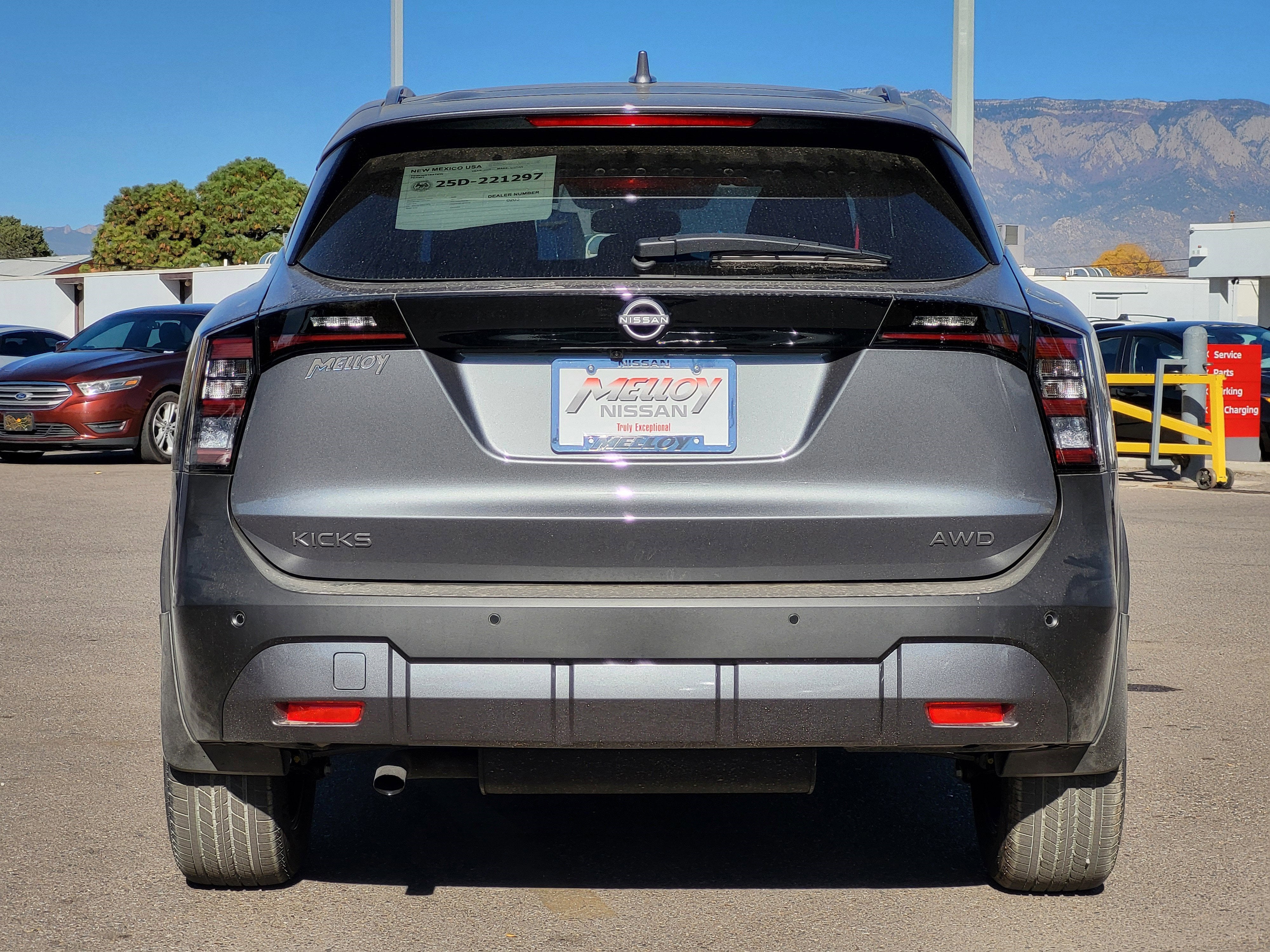 2025 Nissan Kicks SV AWD