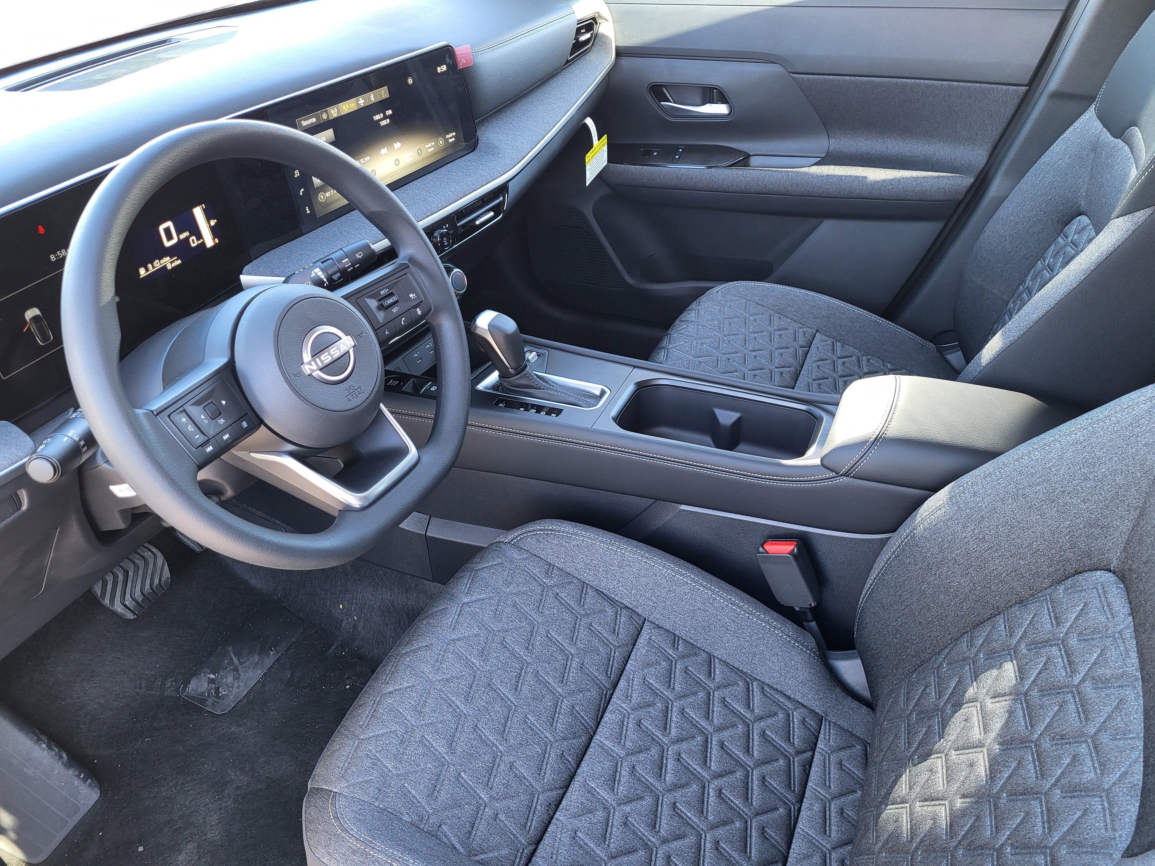 2025 Nissan Kicks SV AWD