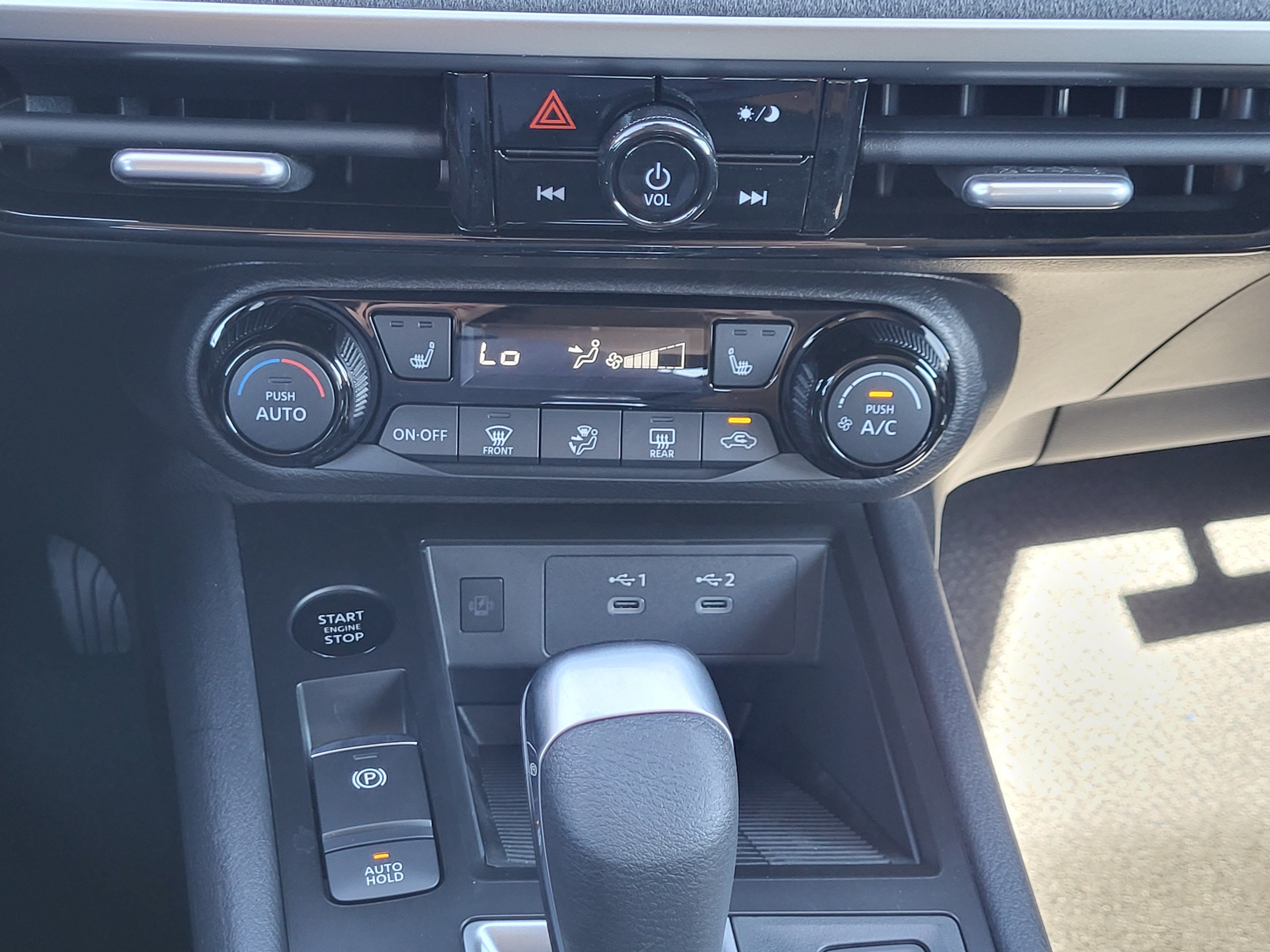 2026 Nissan Kicks SV AWD