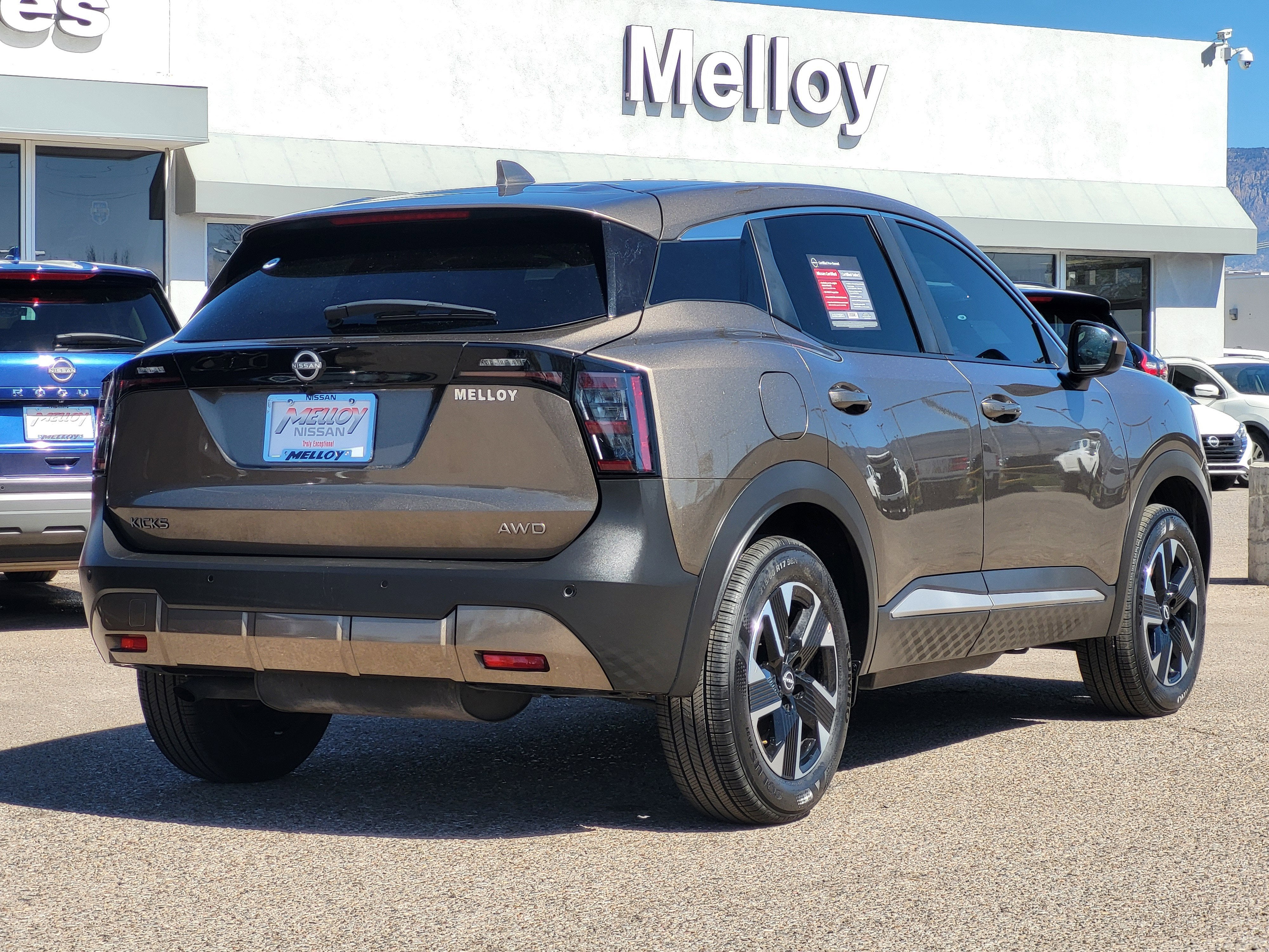 2025 Nissan Kicks SV