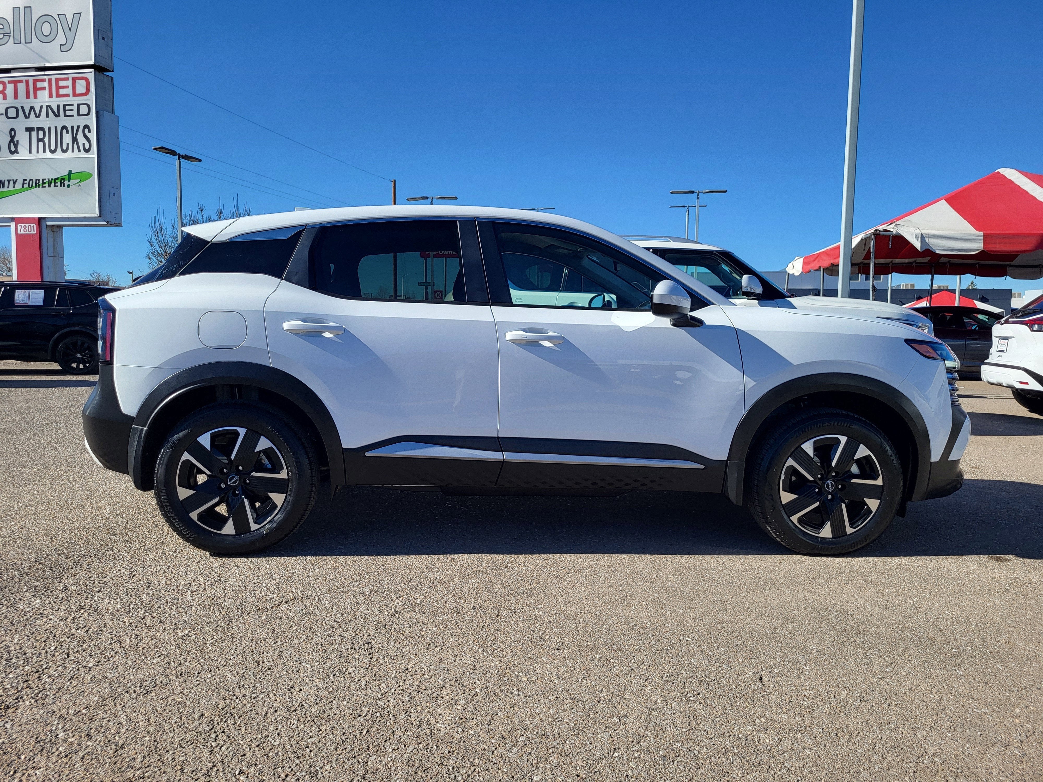 2025 Nissan Kicks SV