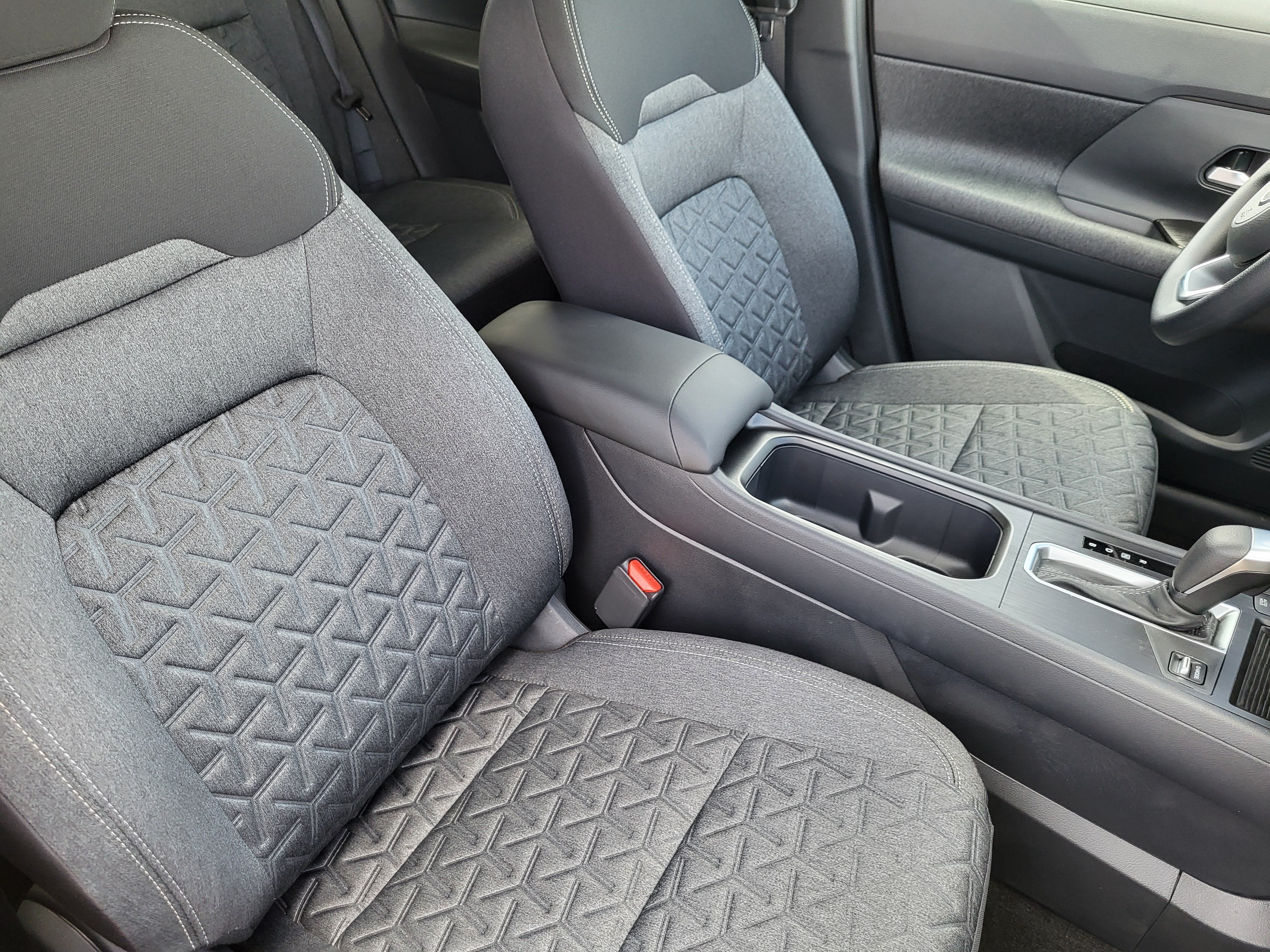 2026 Nissan Kicks SV AWD