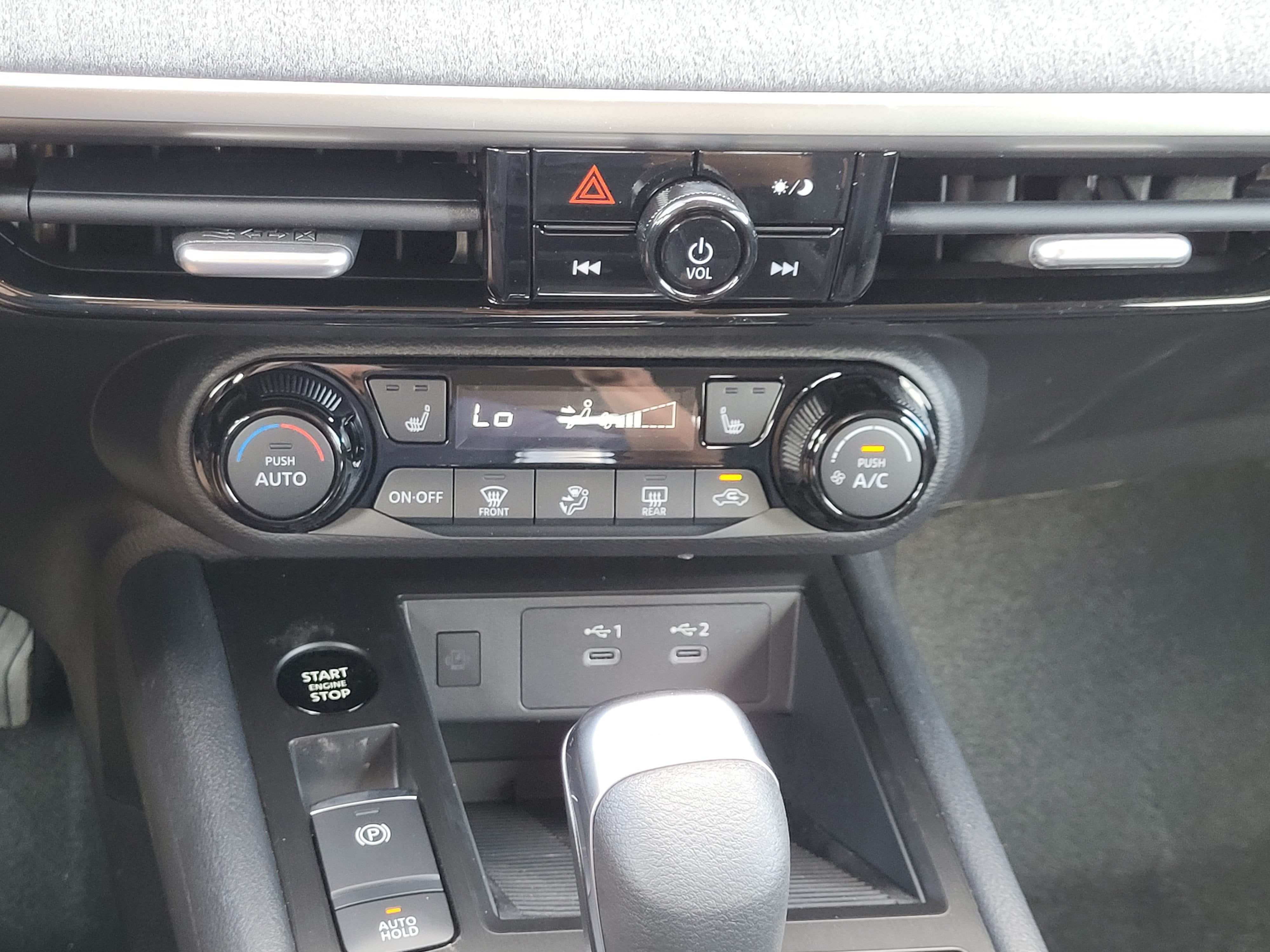 2026 Nissan Kicks SV AWD