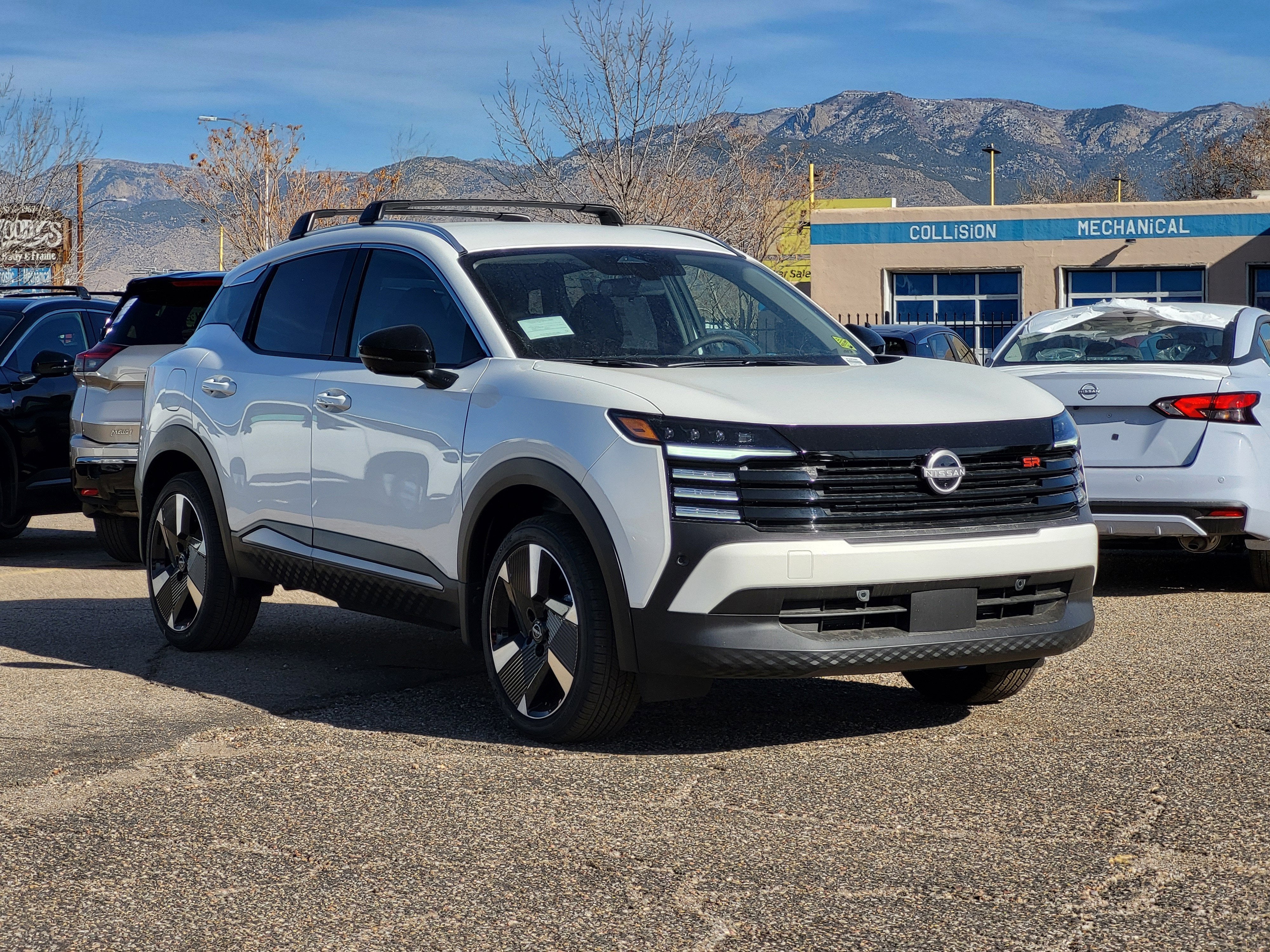 2026 Nissan Kicks SR AWD