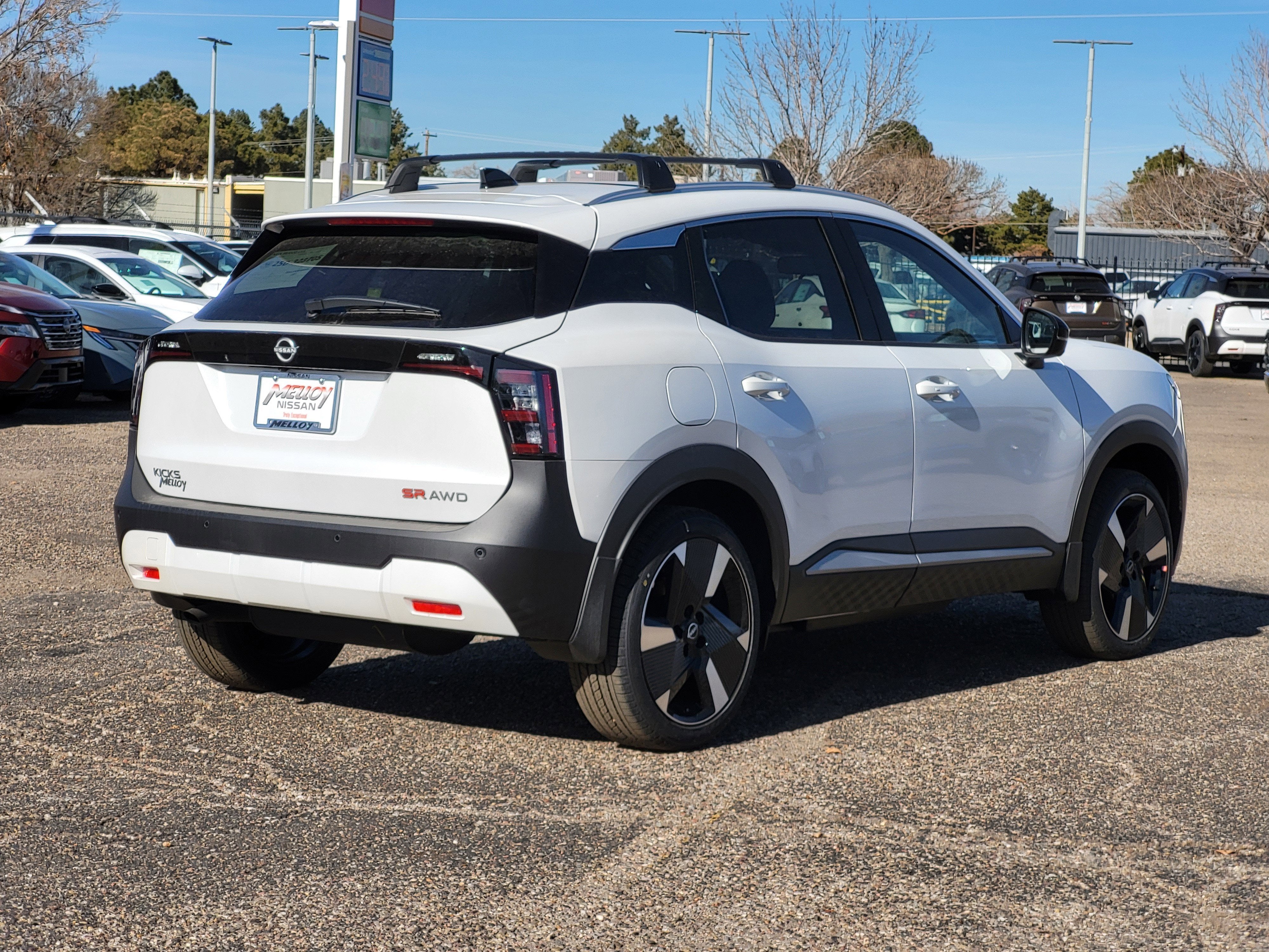 2026 Nissan Kicks SR AWD