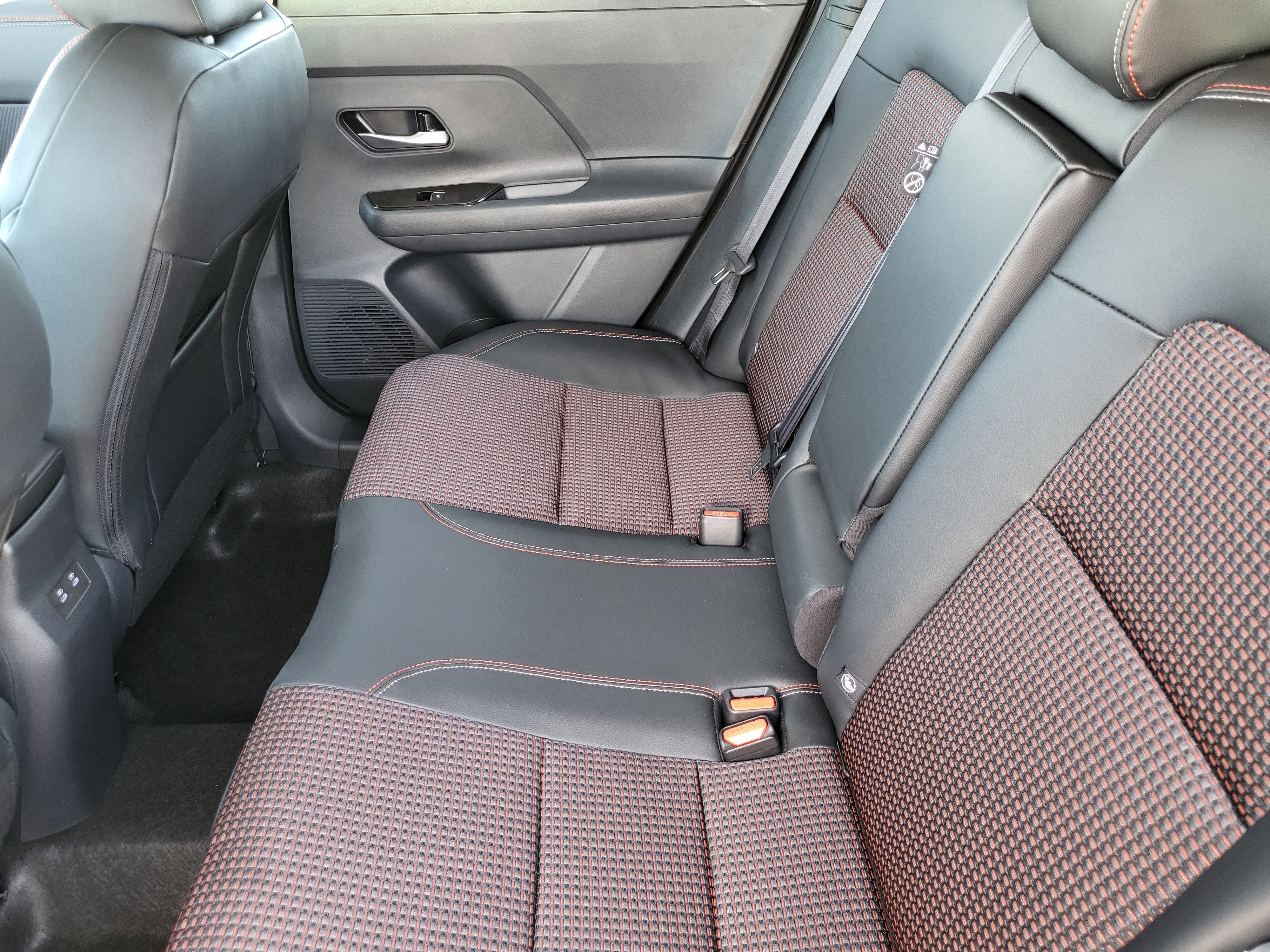 2026 Nissan Kicks SR AWD