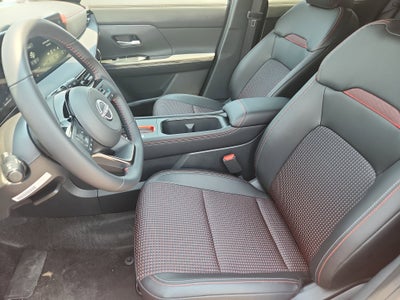 2025 Nissan Kicks SR AWD