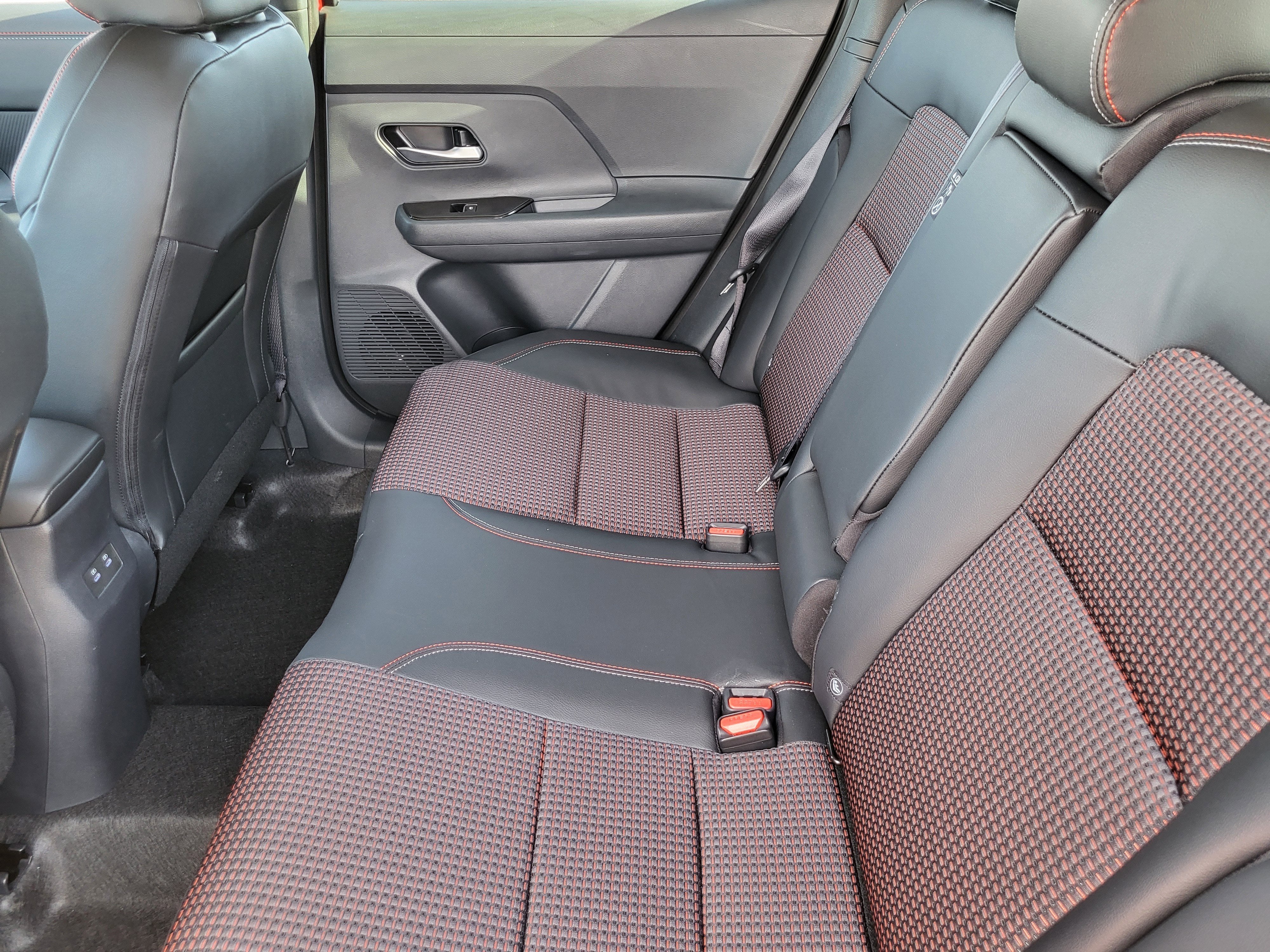 2026 Nissan Kicks SR AWD