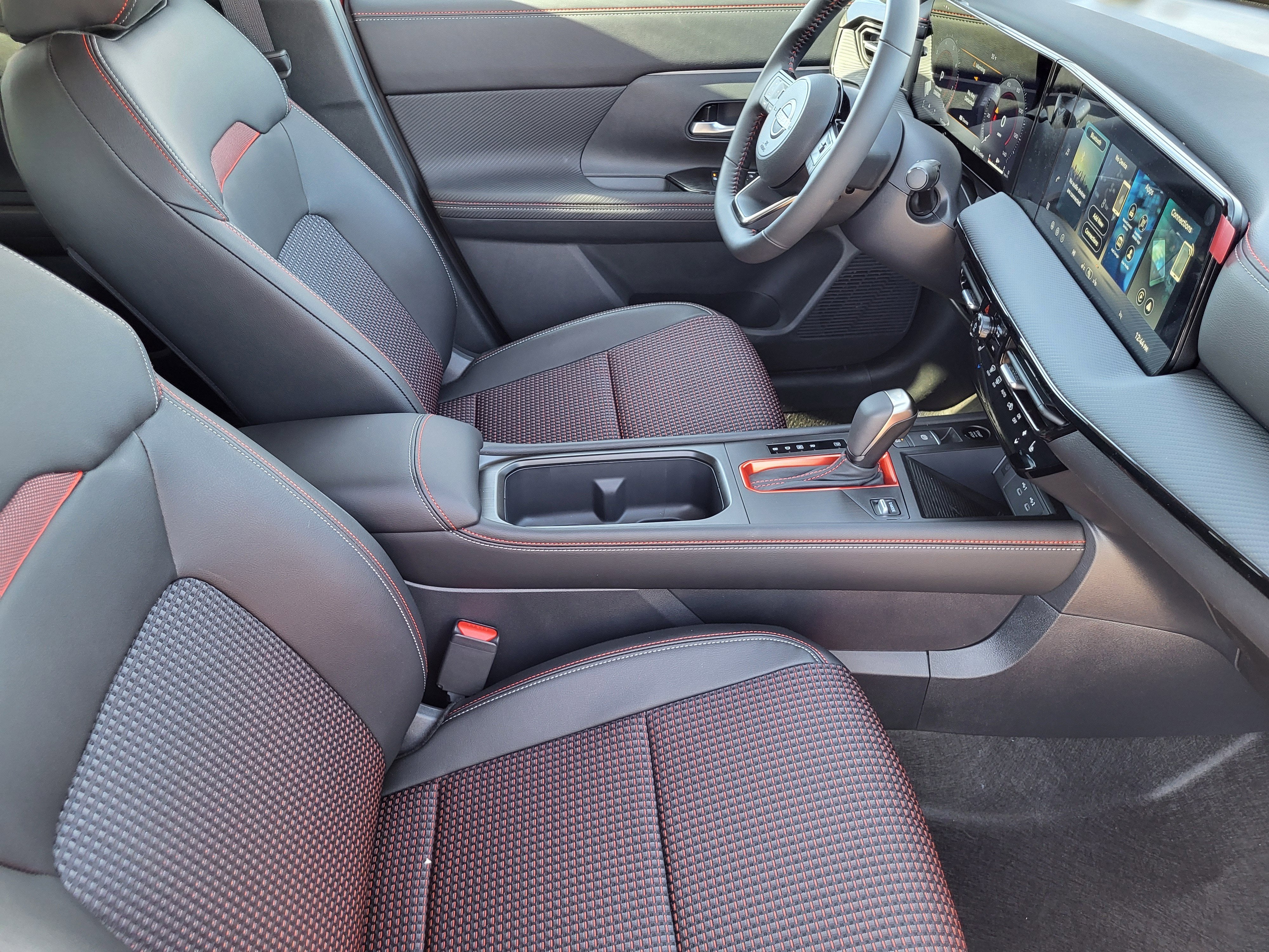 2026 Nissan Kicks SR AWD