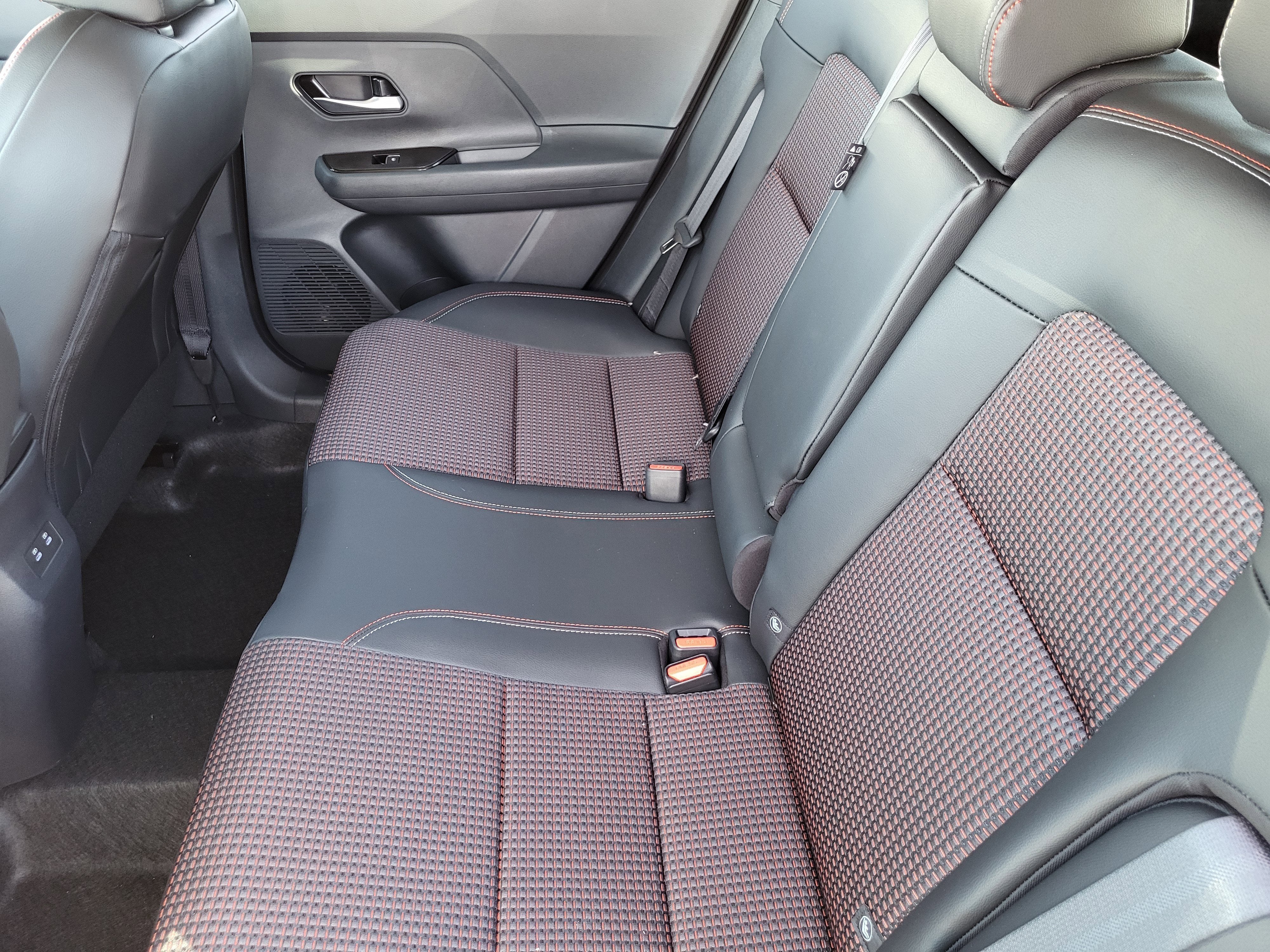 2026 Nissan Kicks SR AWD