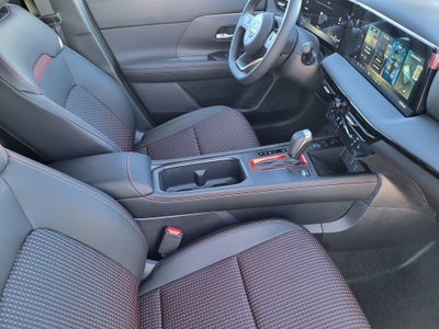 2026 Nissan Kicks SR AWD