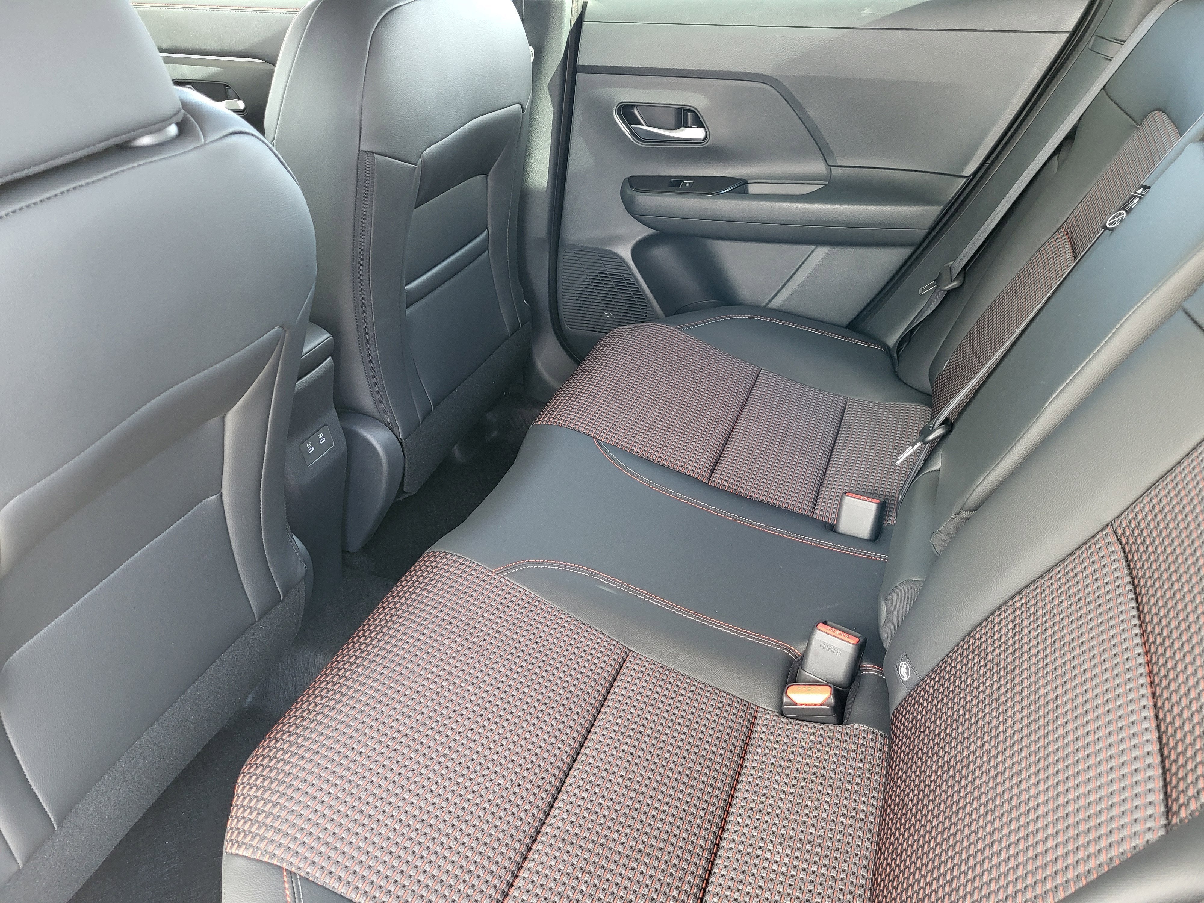 2026 Nissan Kicks SR AWD