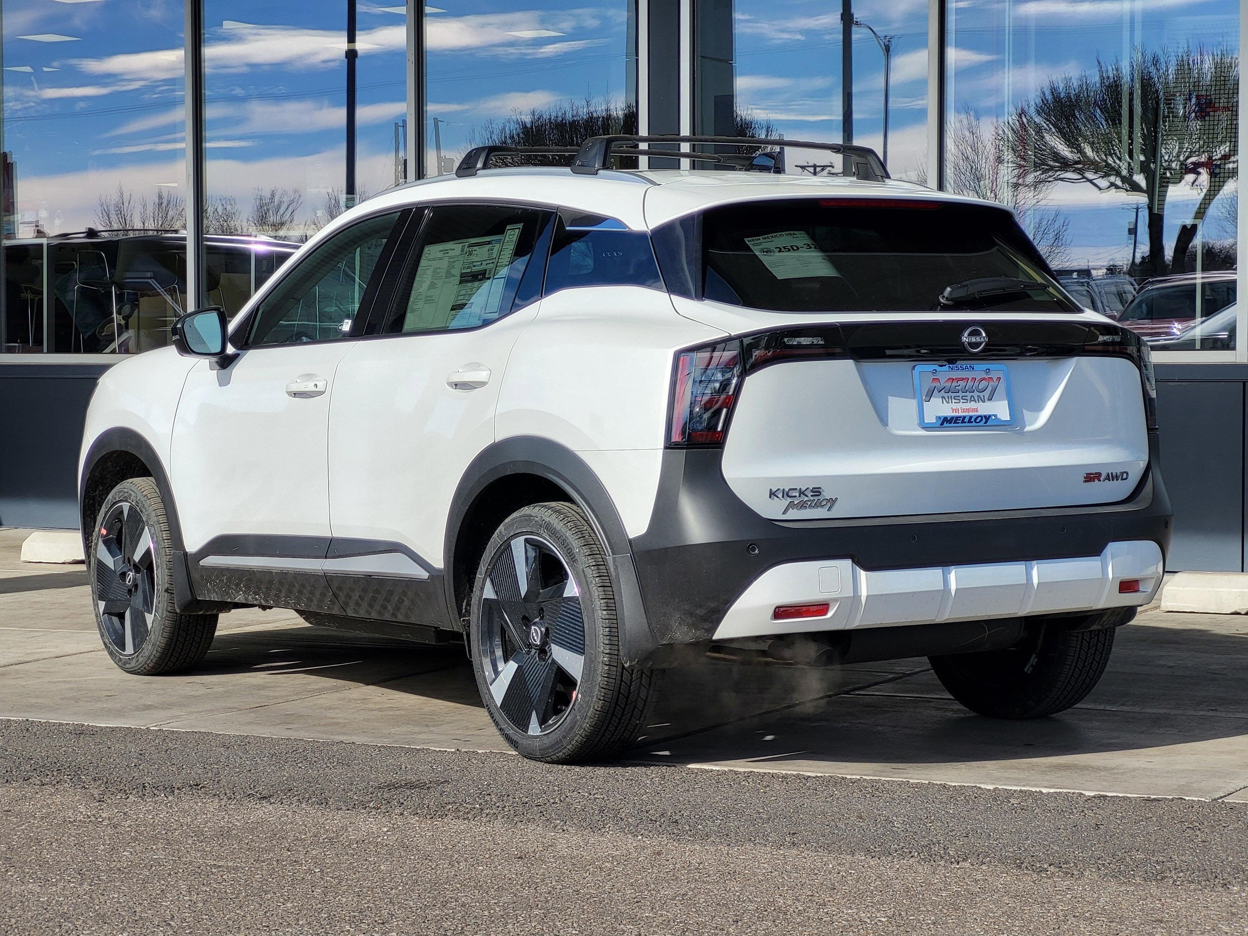 2026 Nissan Kicks SR AWD