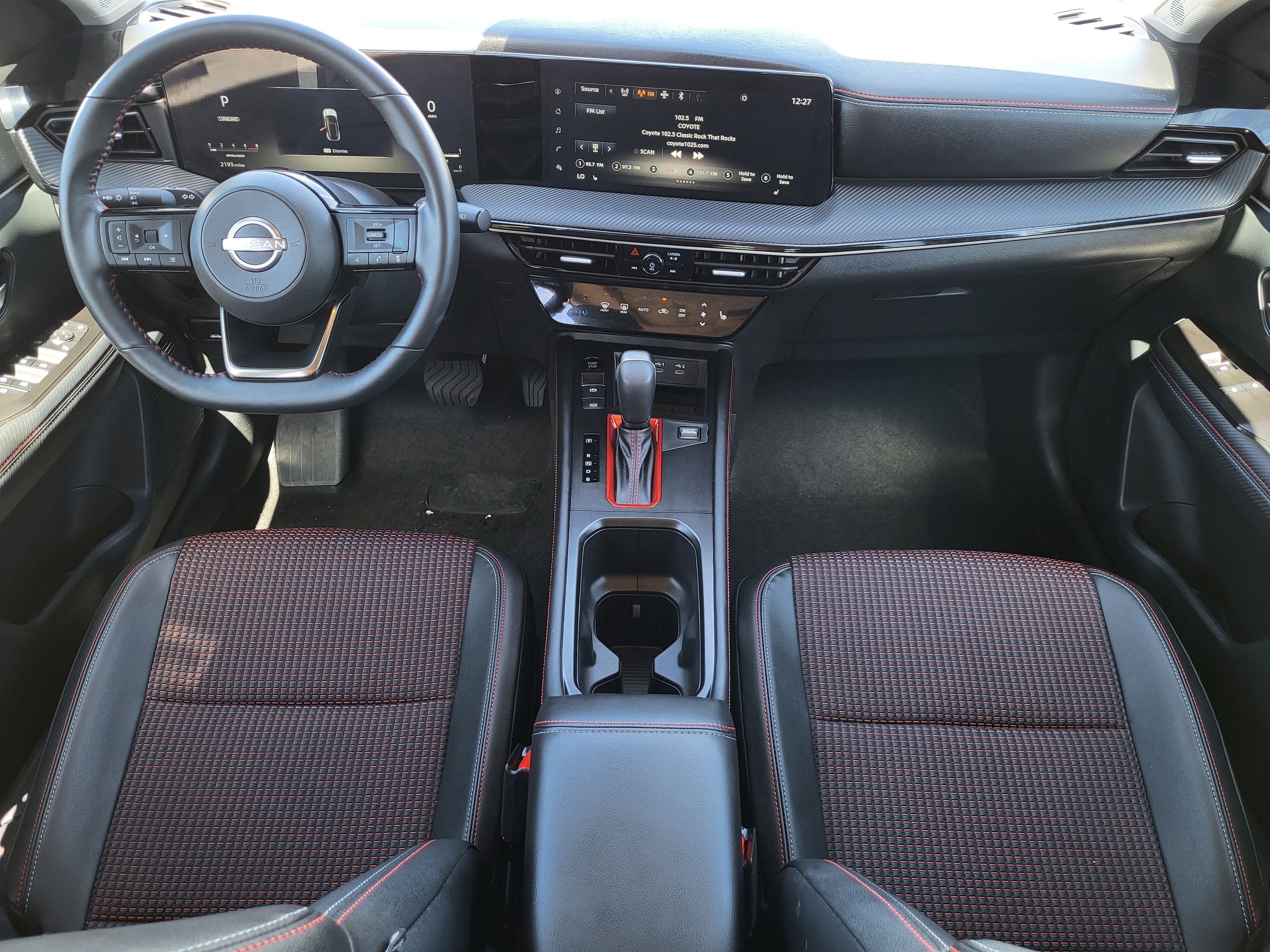 2025 Nissan Kicks SR