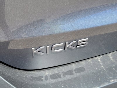 2025 Nissan Kicks SR