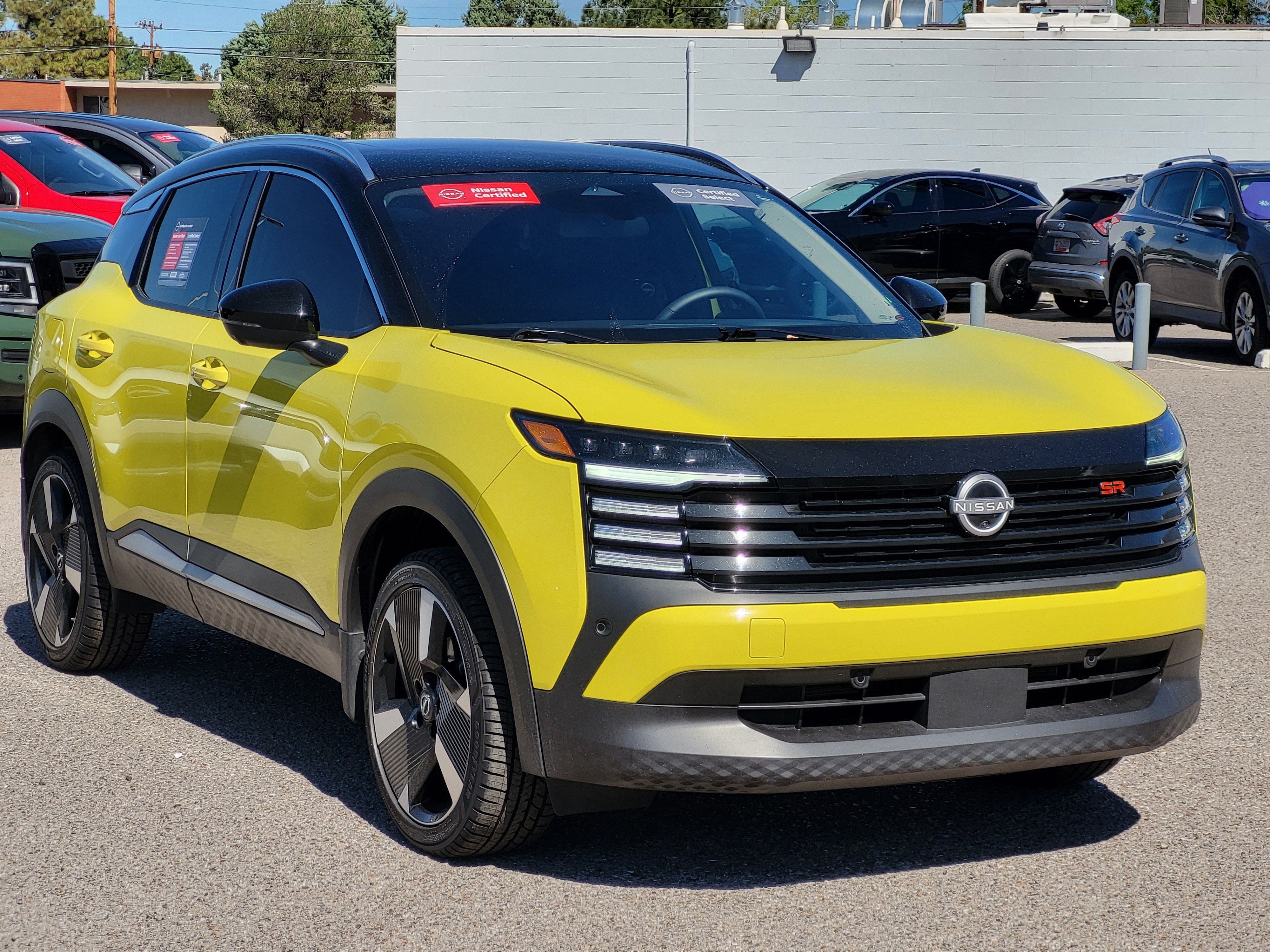 2025 Nissan Kicks SR