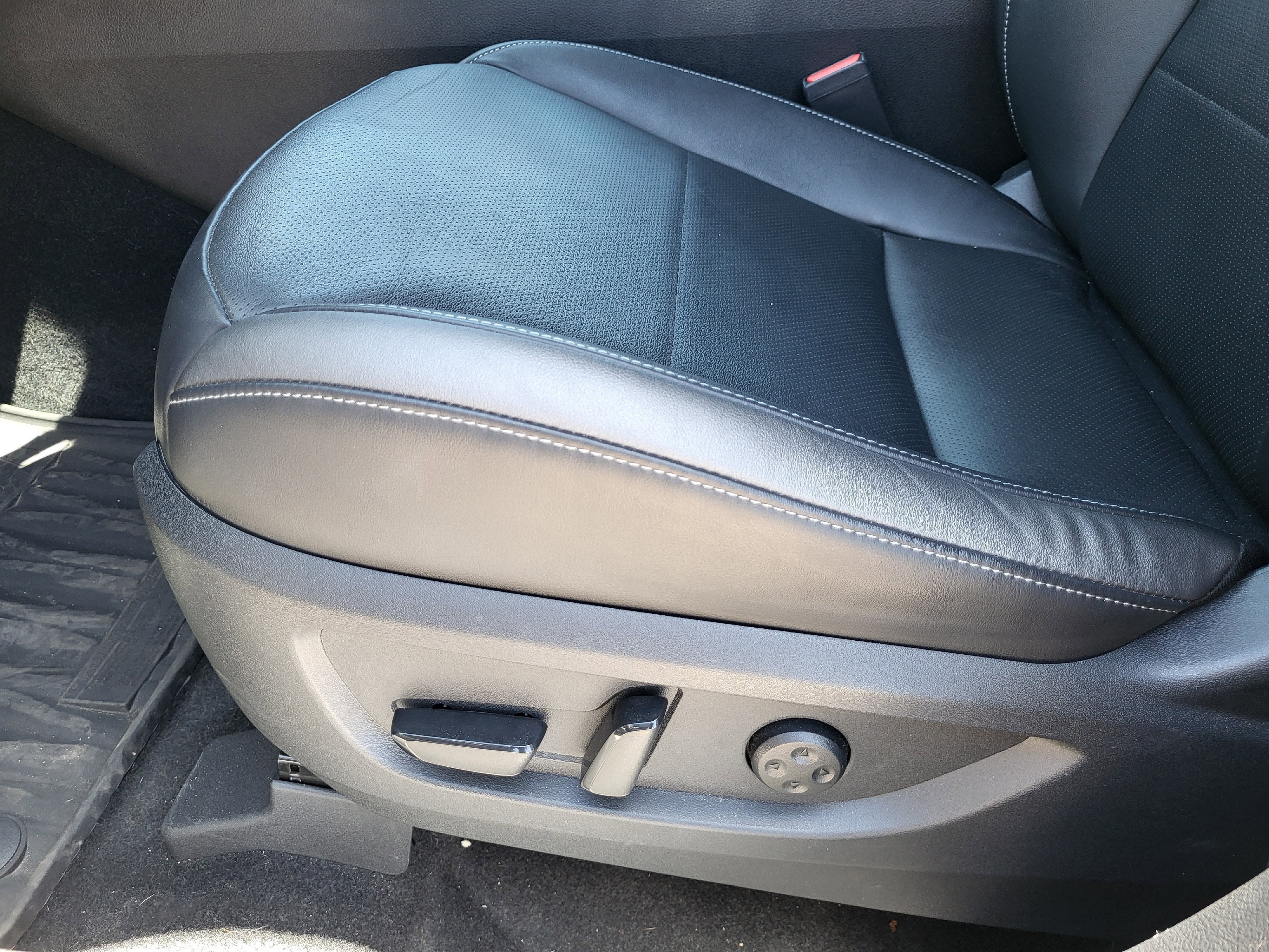 2023 INFINITI QX55 ESSENTIAL
