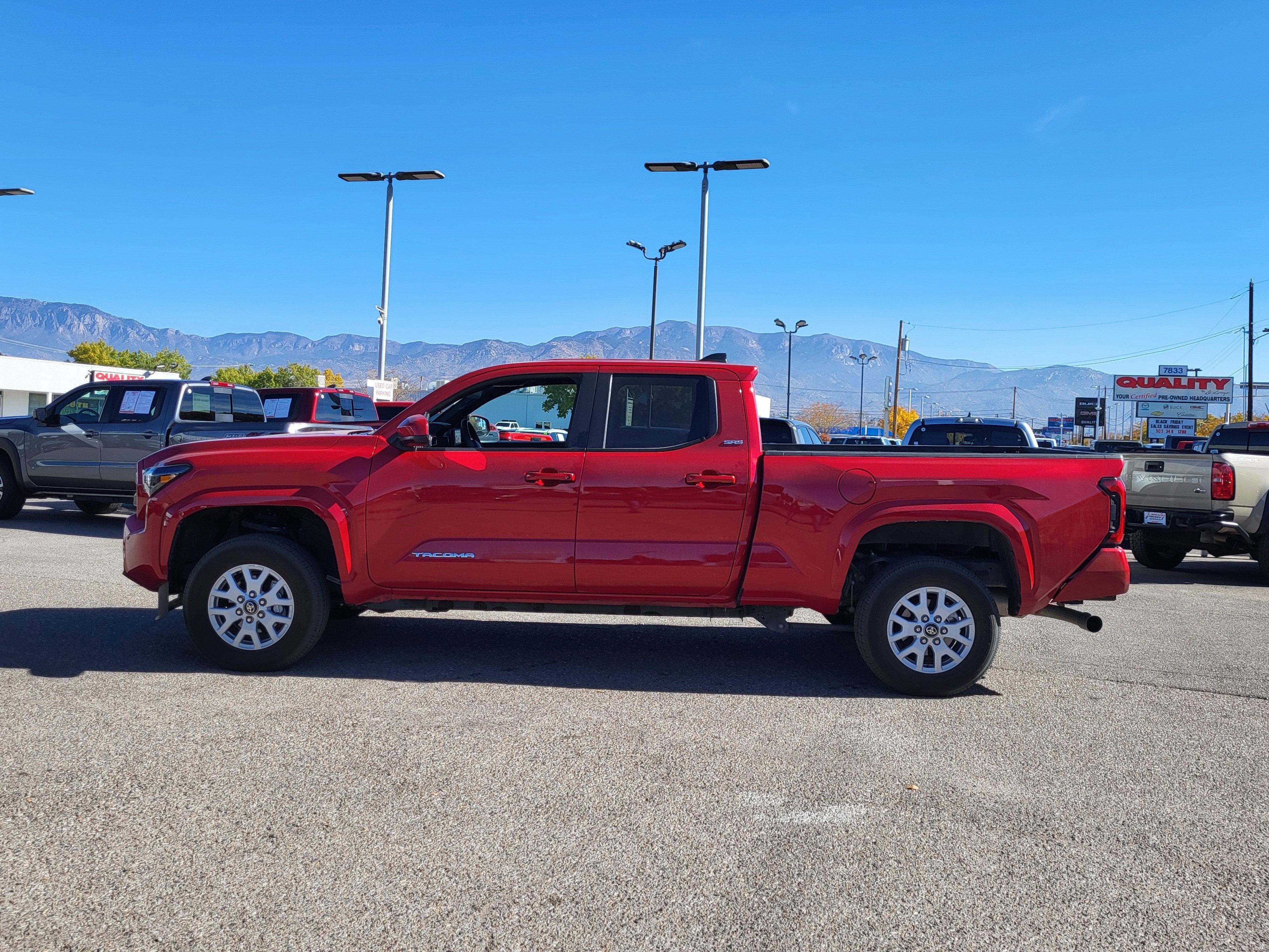 2025 Toyota Tacoma 4WD SR5