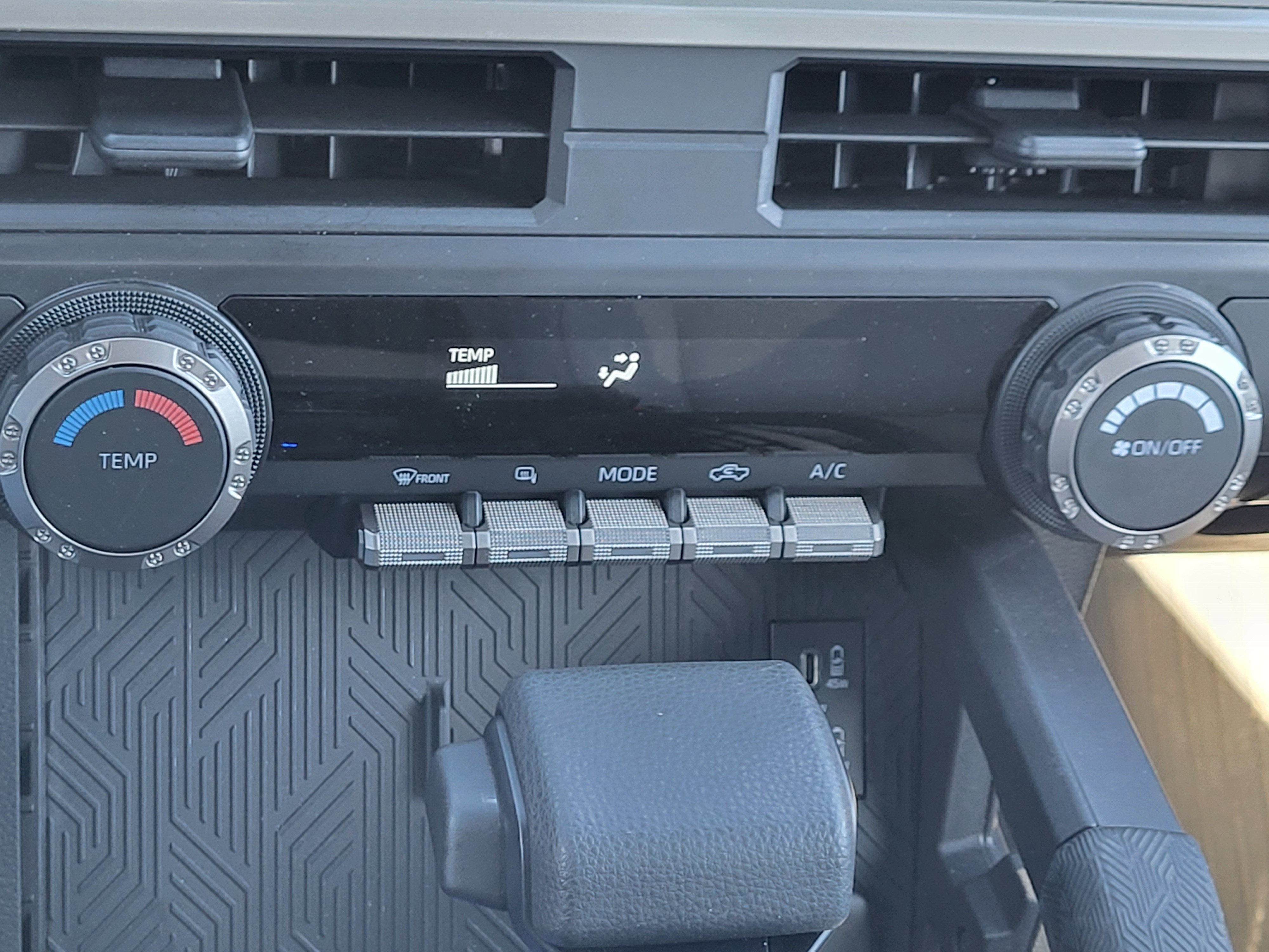 2025 Toyota Tacoma 4WD SR5