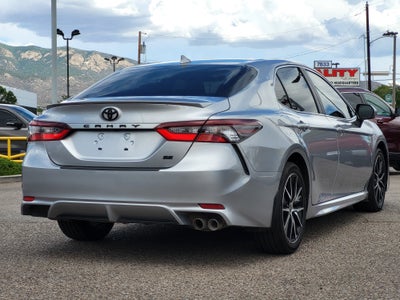 2024 Toyota Camry SE