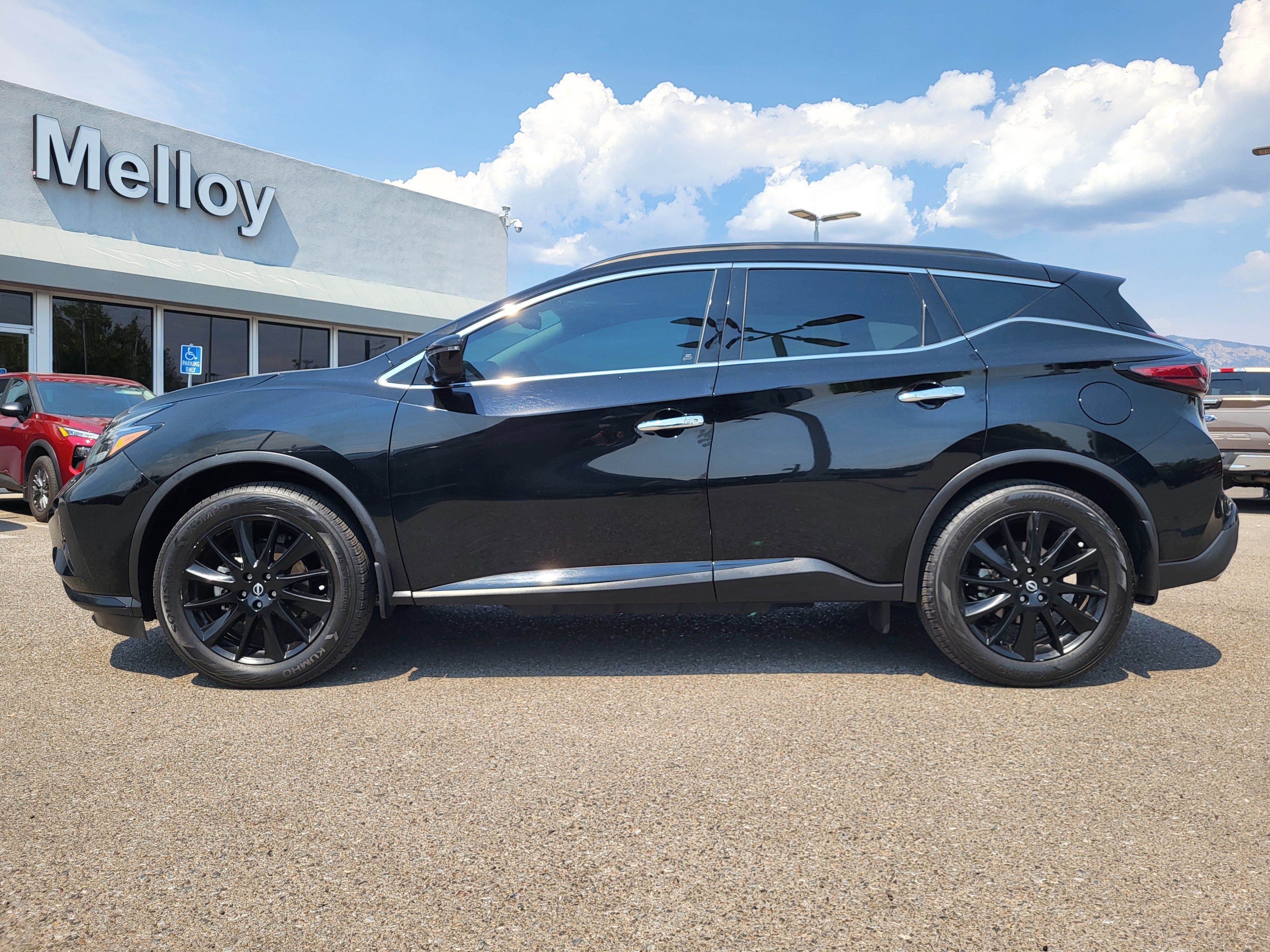 2023 Nissan Murano SV