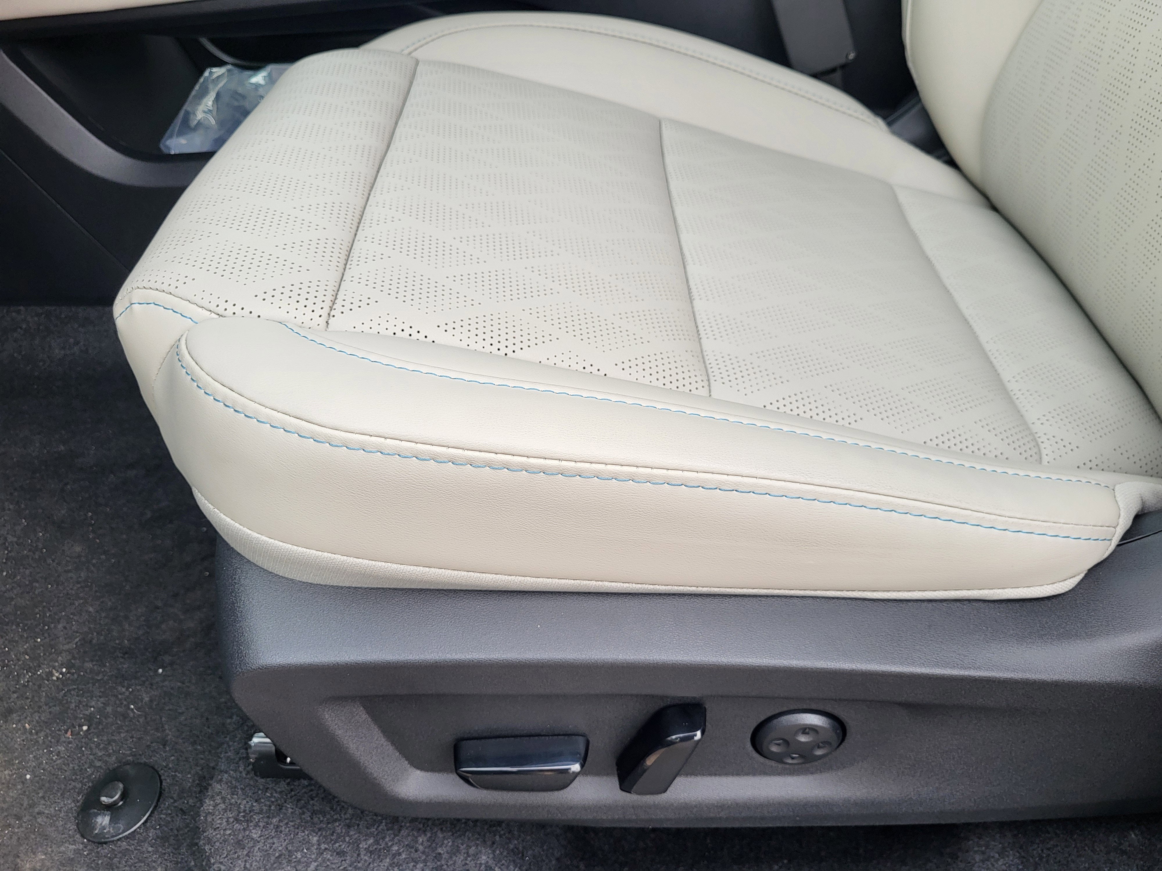 2026 Nissan Murano AWD Platinum