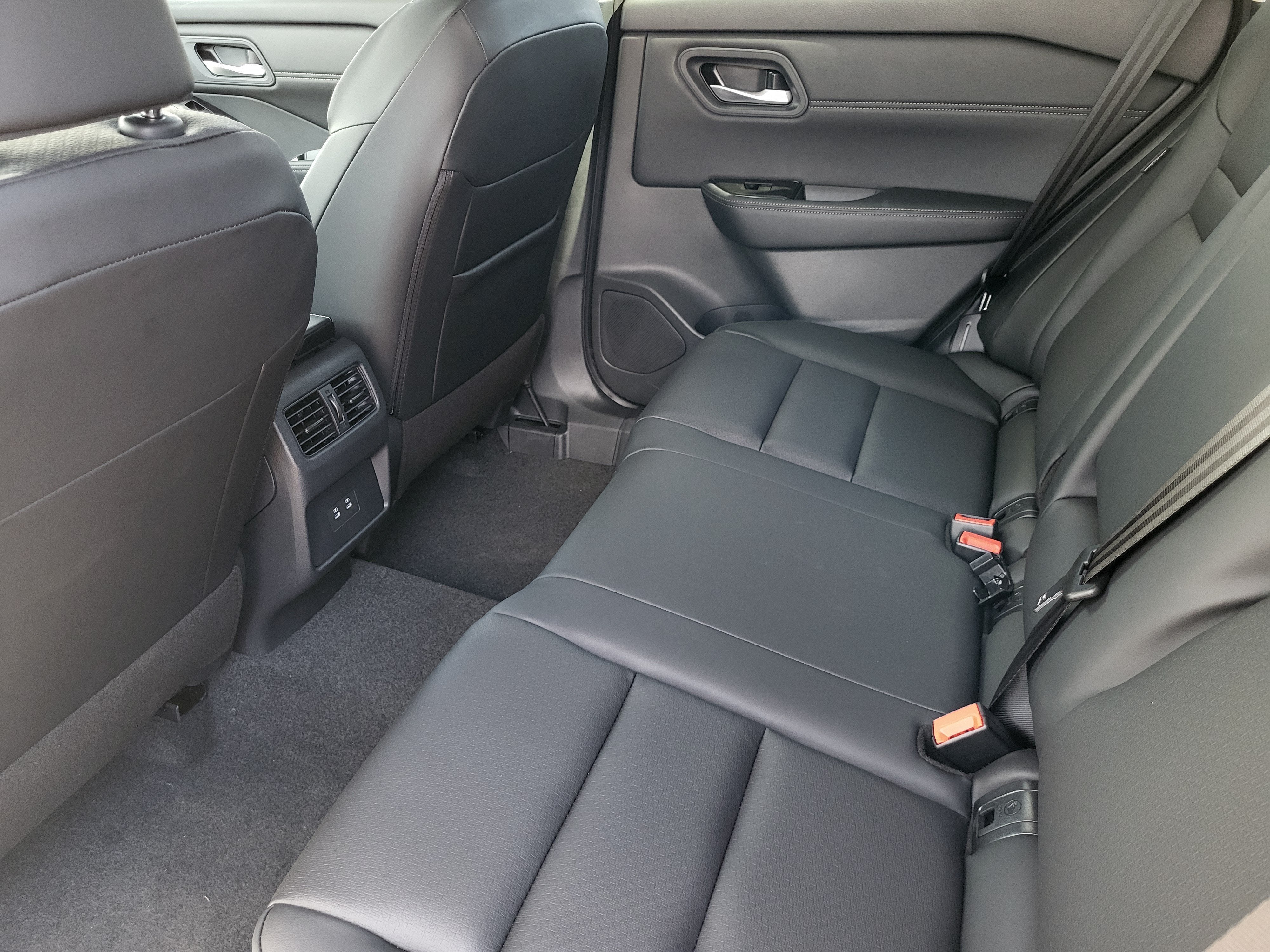 2026 Nissan Rogue 2026.5 AWD Dark Armor