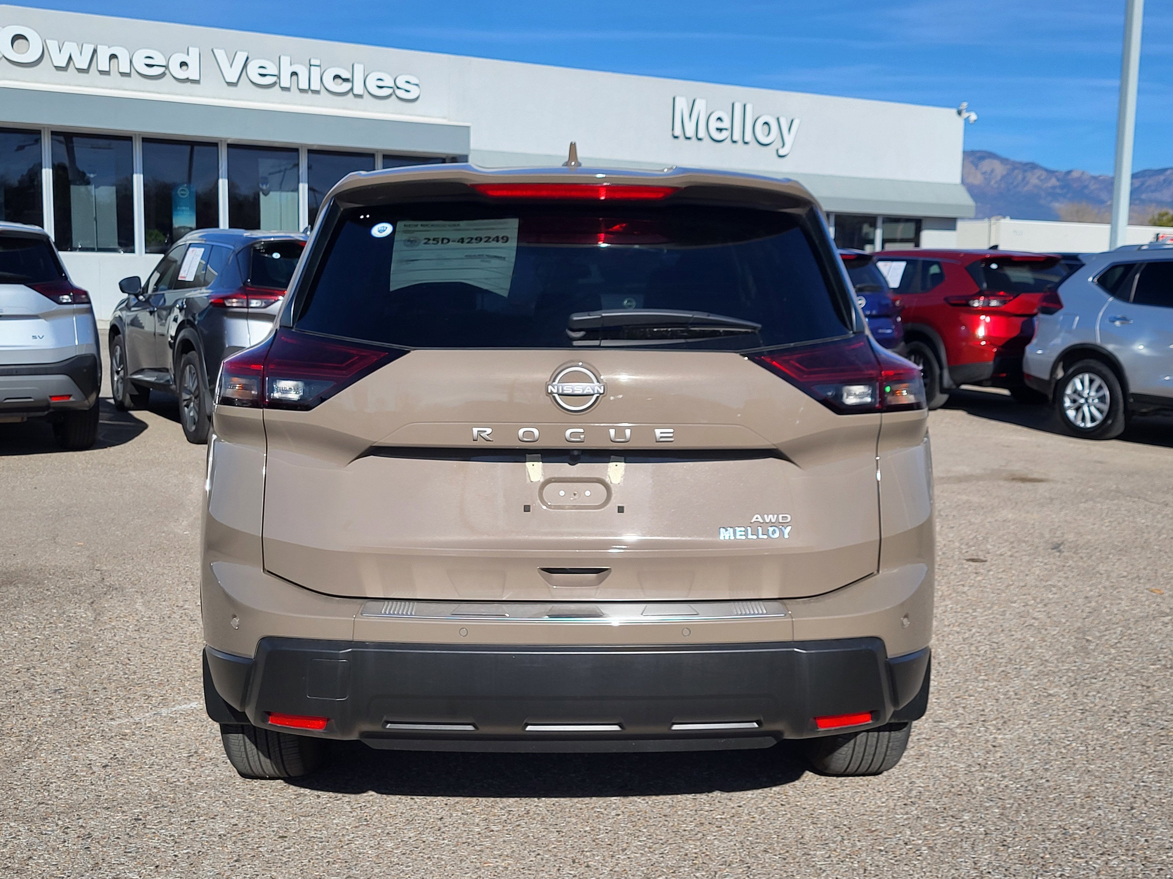 2025 Nissan Rogue SV