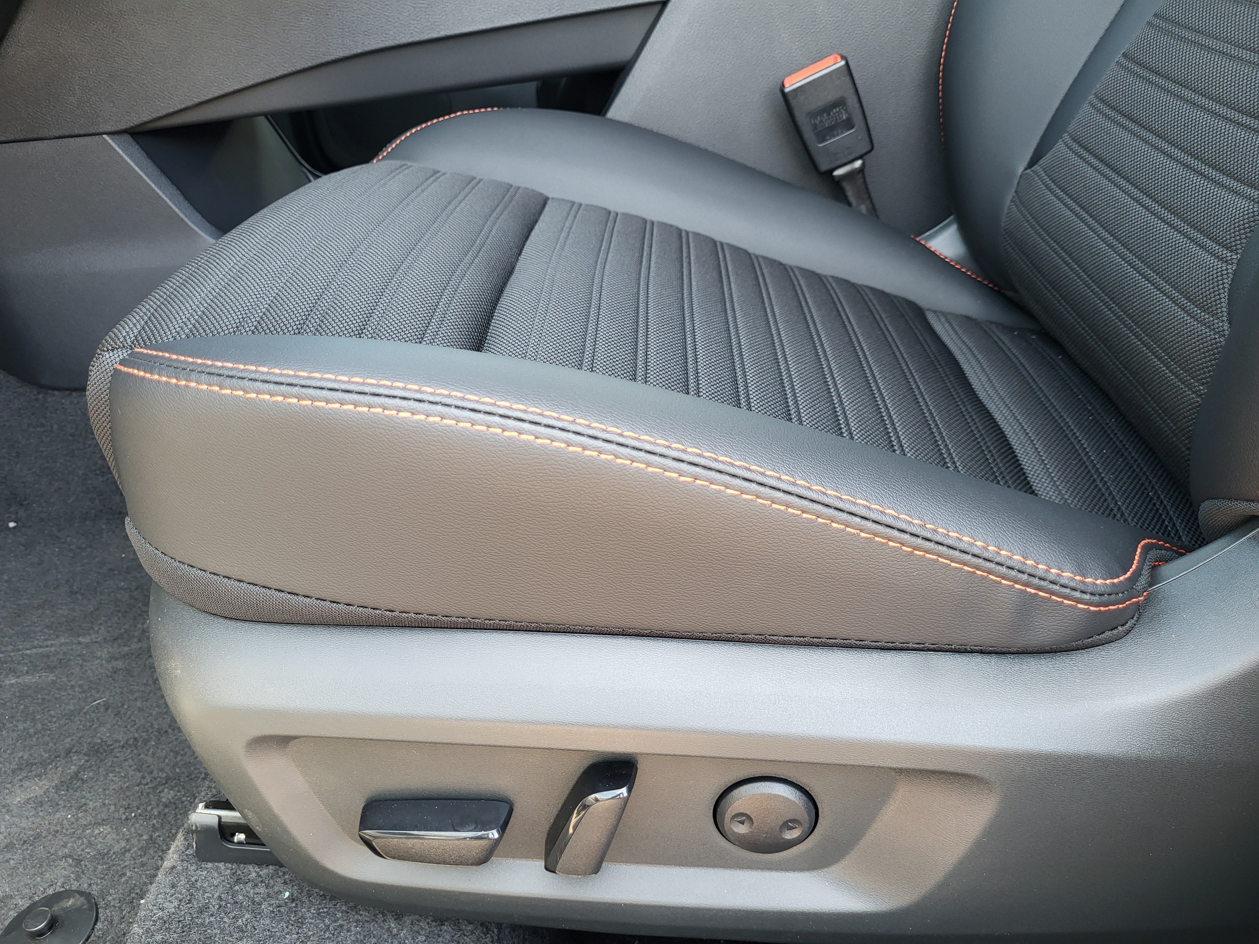 2026 Nissan Rogue 2026.5 AWD Rock Creek
