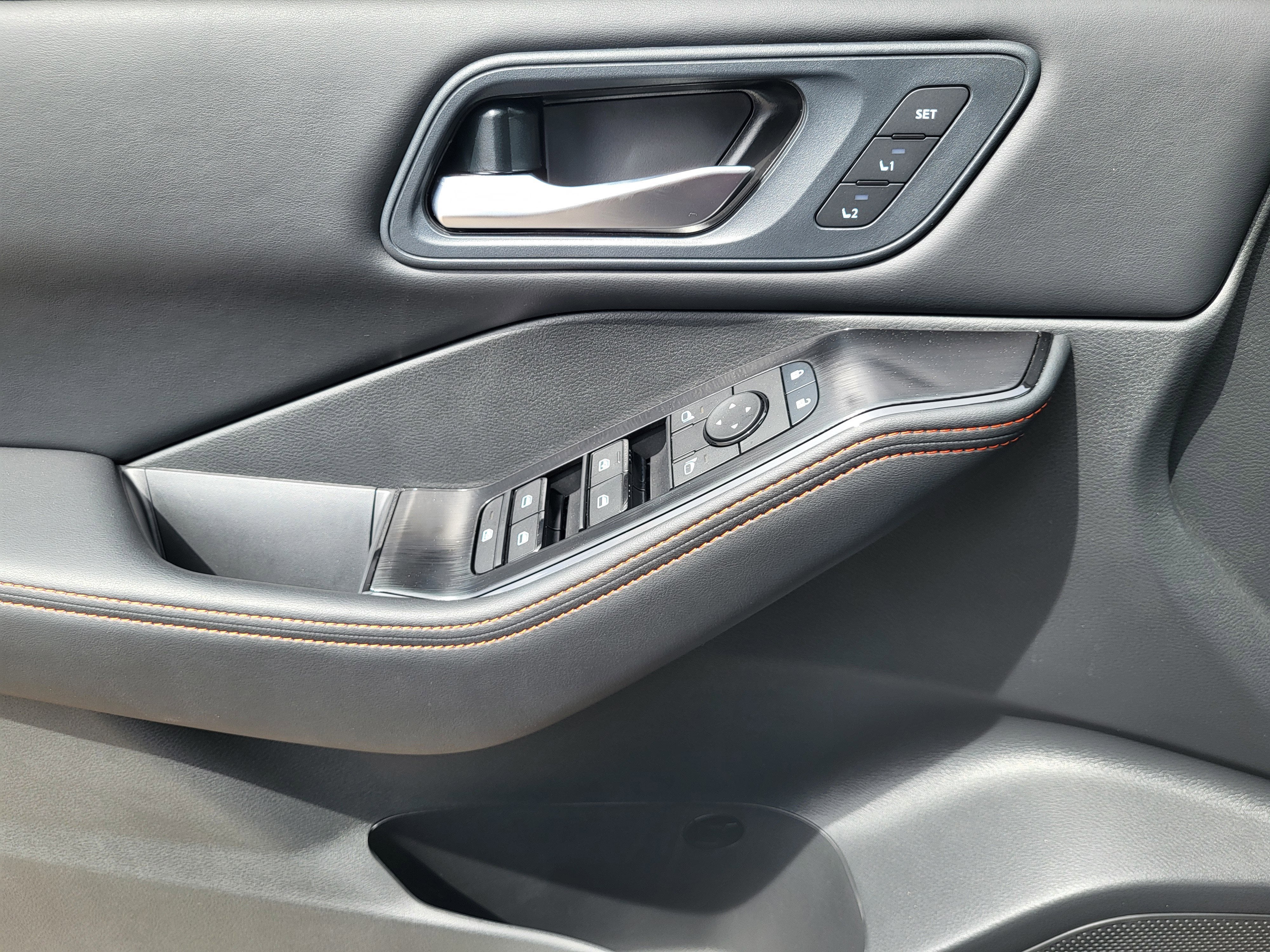 2026 Nissan Rogue 2026.5 AWD Rock Creek