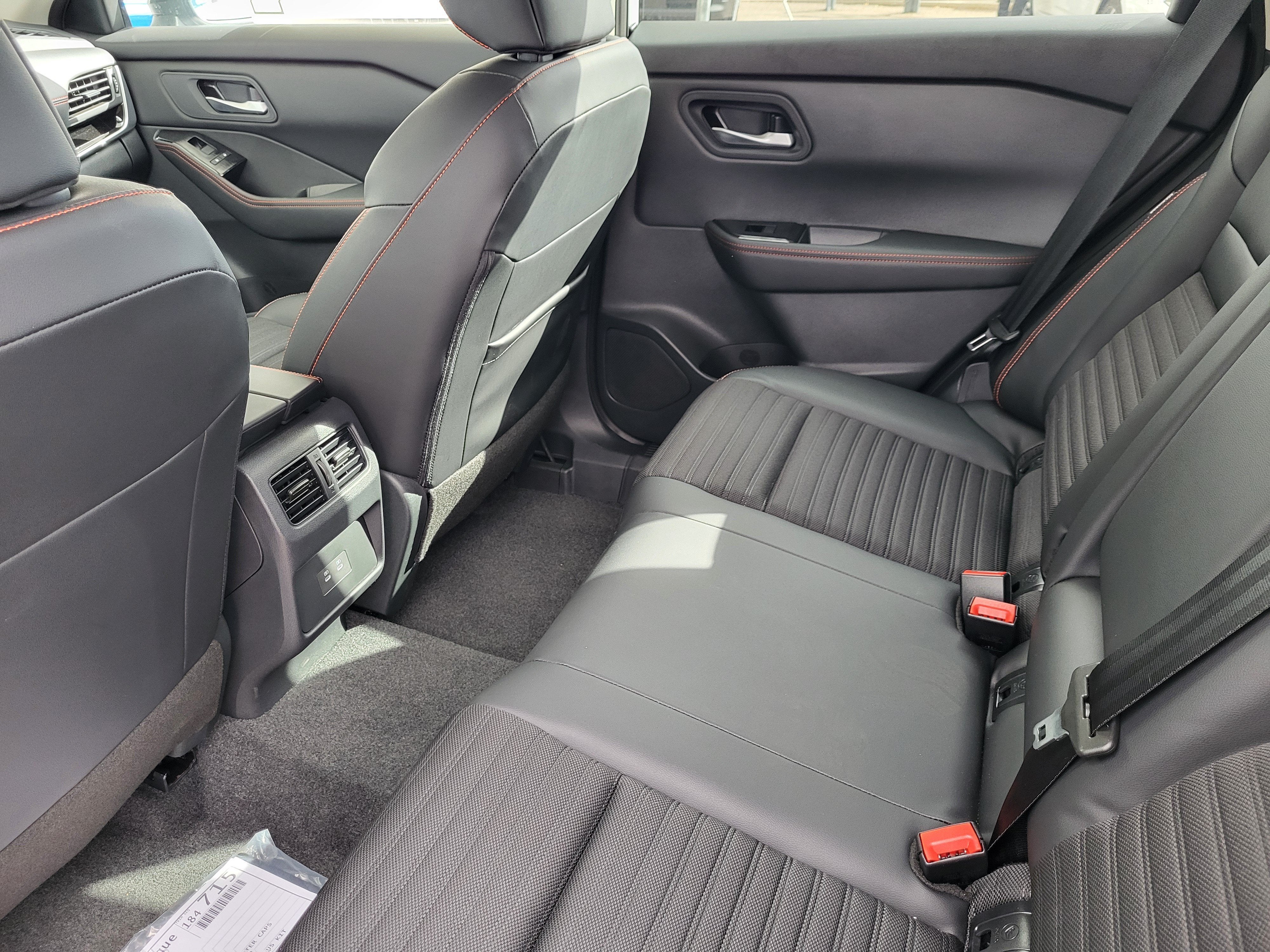 2026 Nissan Rogue 2026.5 AWD Rock Creek