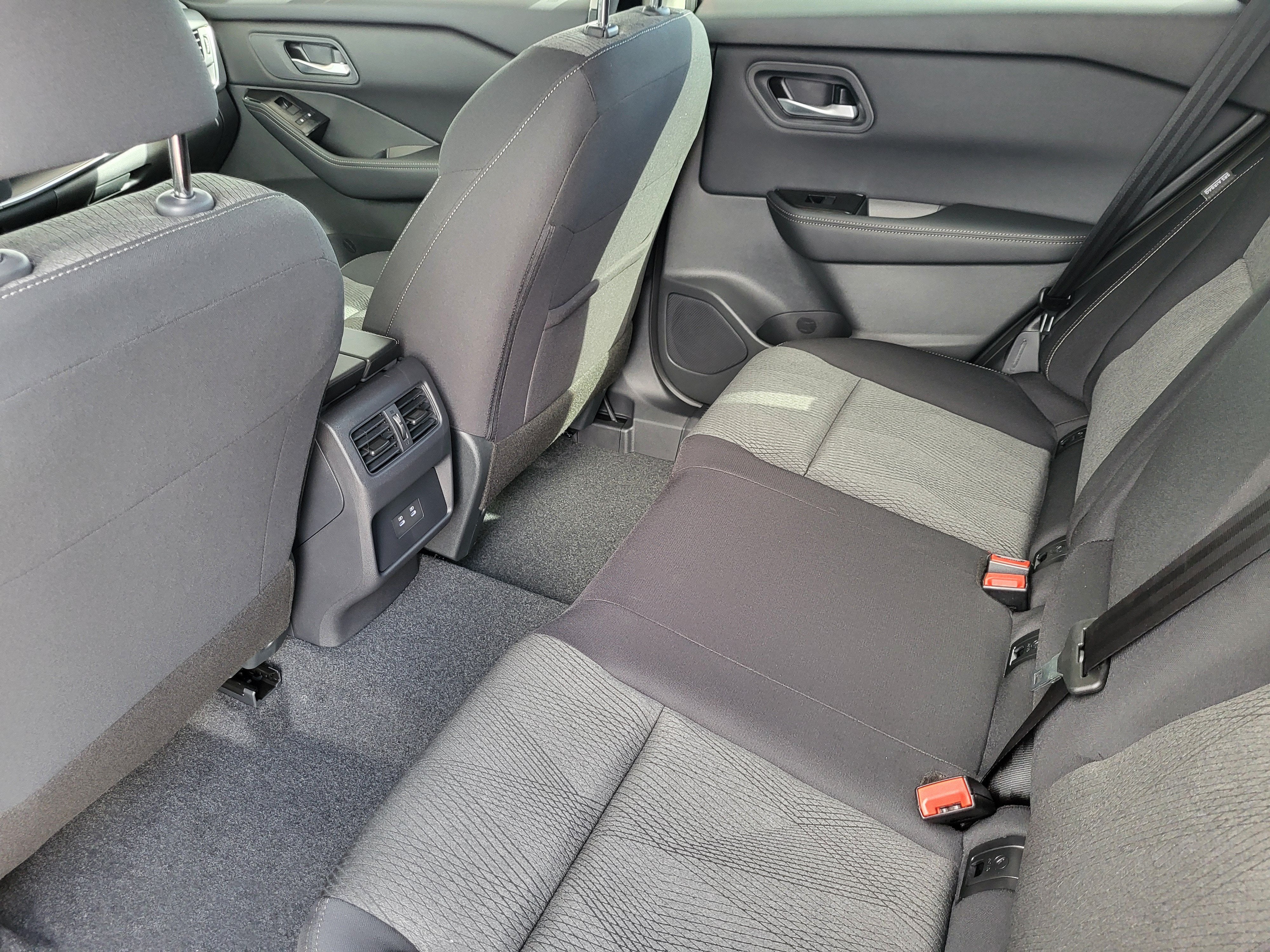 2026 Nissan Rogue 2026.5 AWD SV