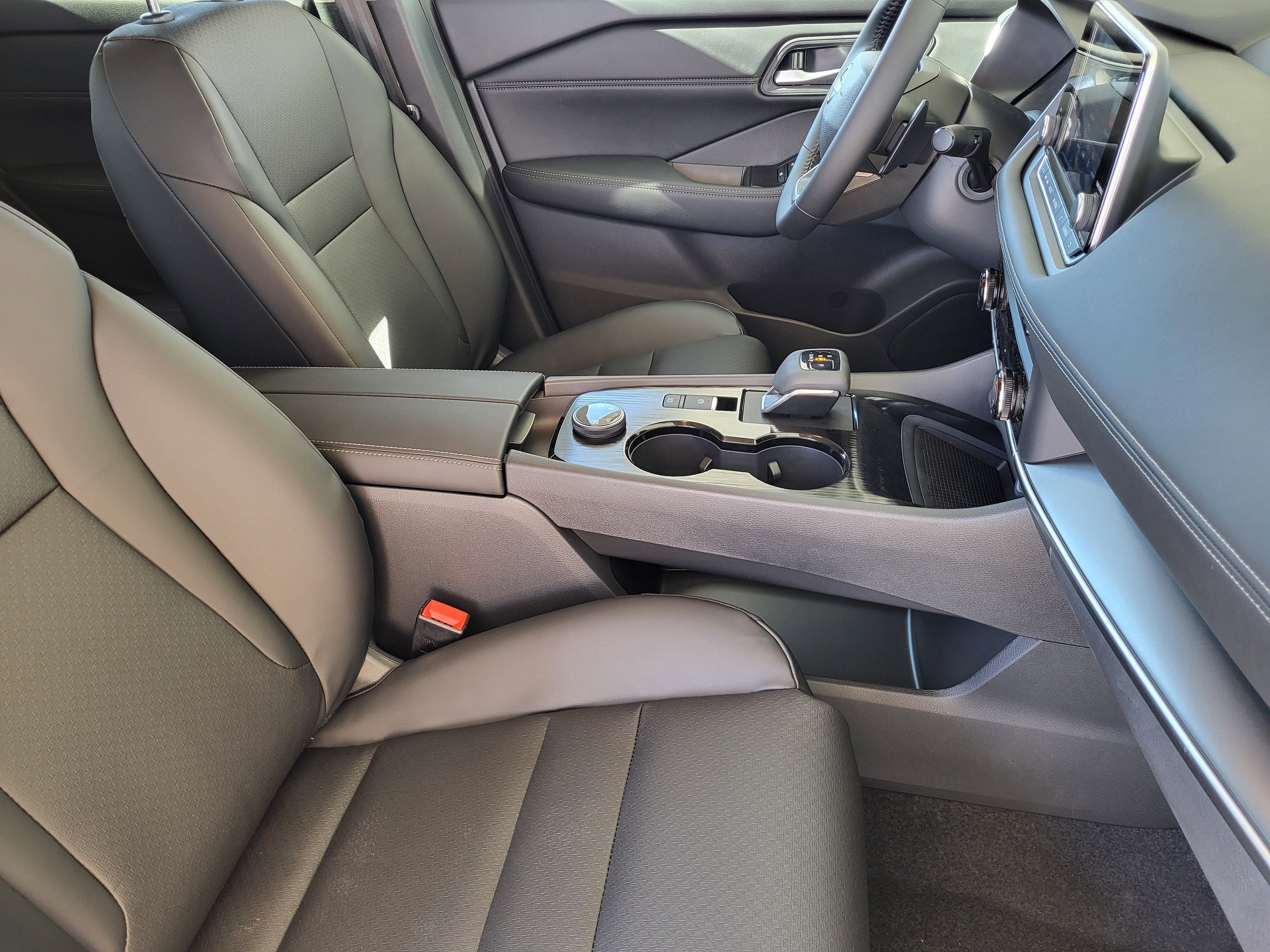 2026 Nissan Rogue 2026.5 AWD Dark Armor