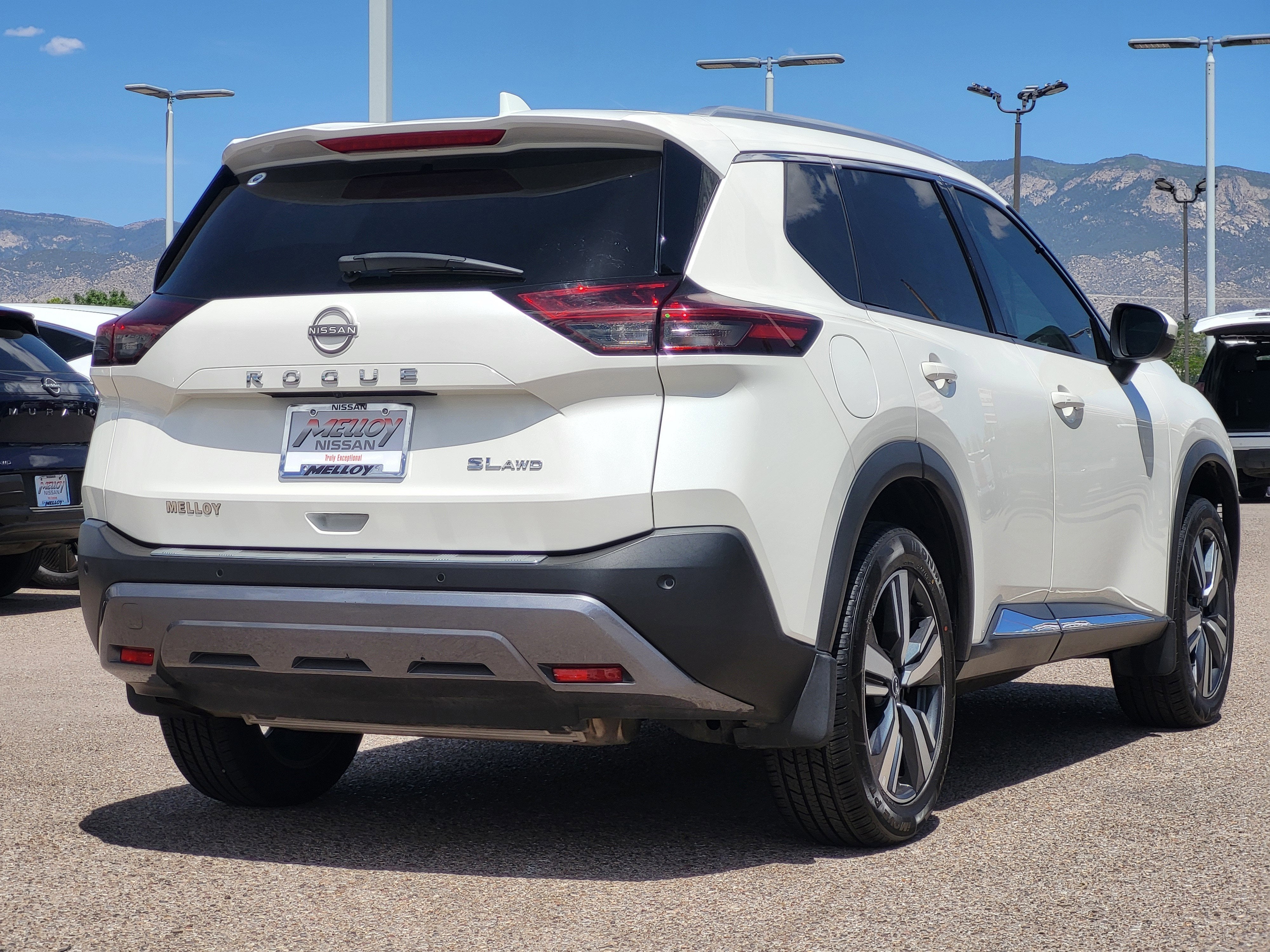 2023 Nissan Rogue SL