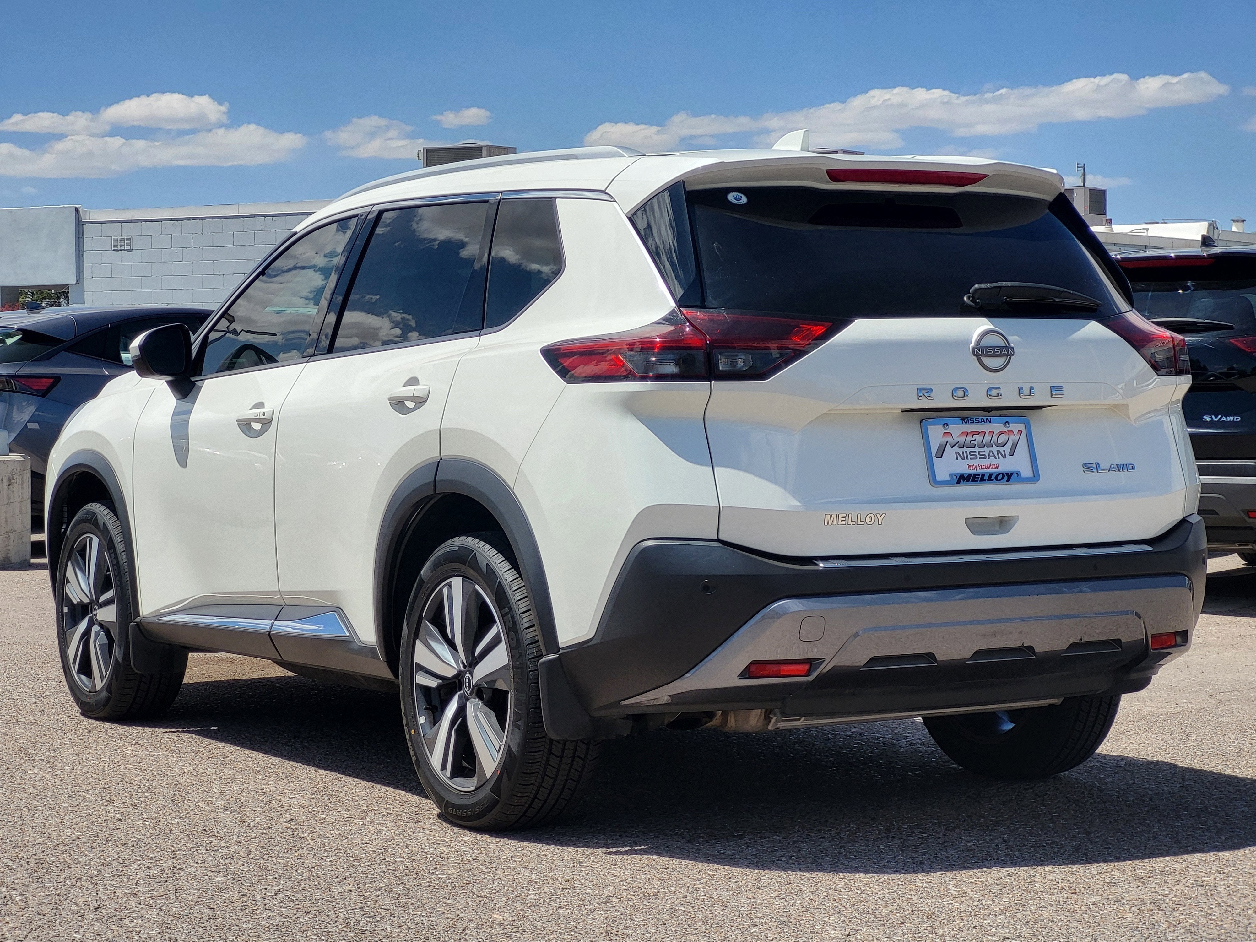 2023 Nissan Rogue SL