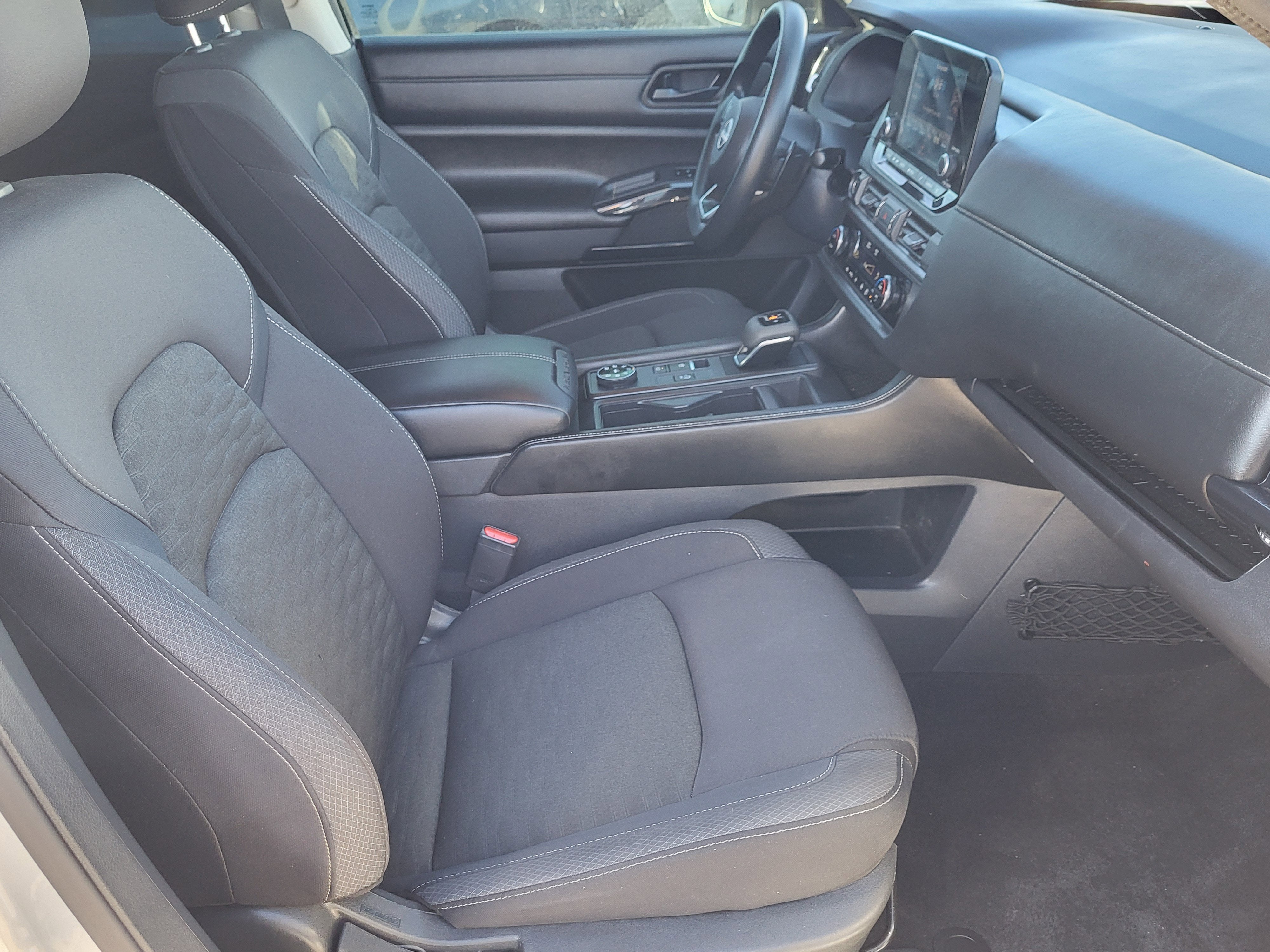 2024 Nissan Pathfinder S