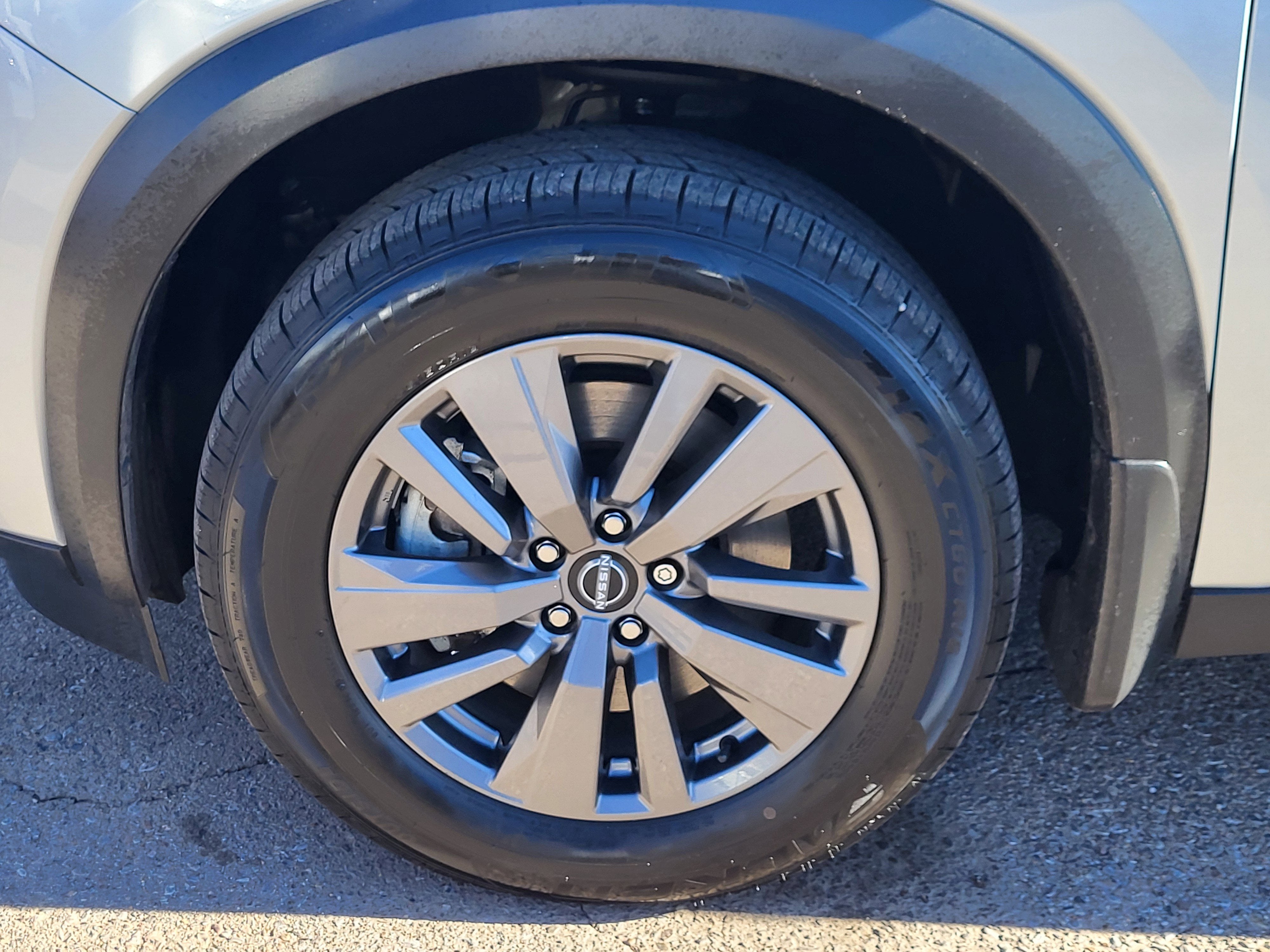 2024 Nissan Pathfinder S