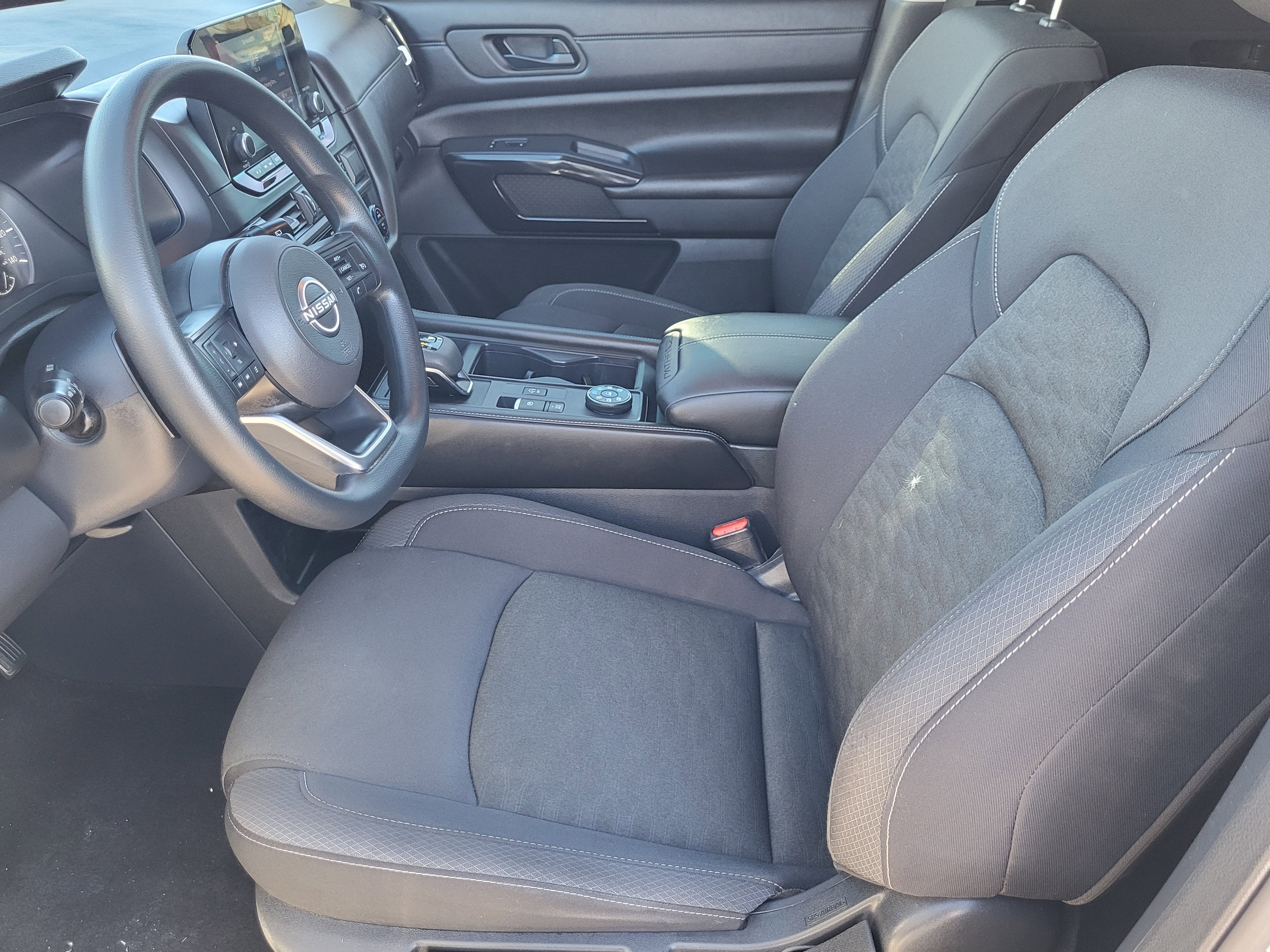 2024 Nissan Pathfinder S