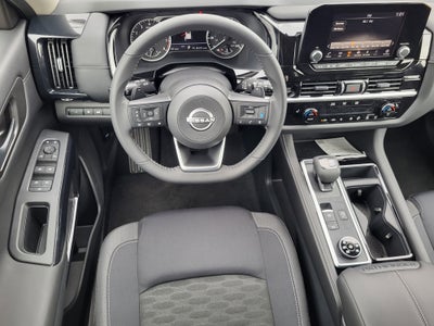 2025 Nissan Pathfinder SV 4WD