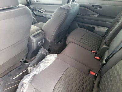 2026 Nissan Pathfinder SV 4WD