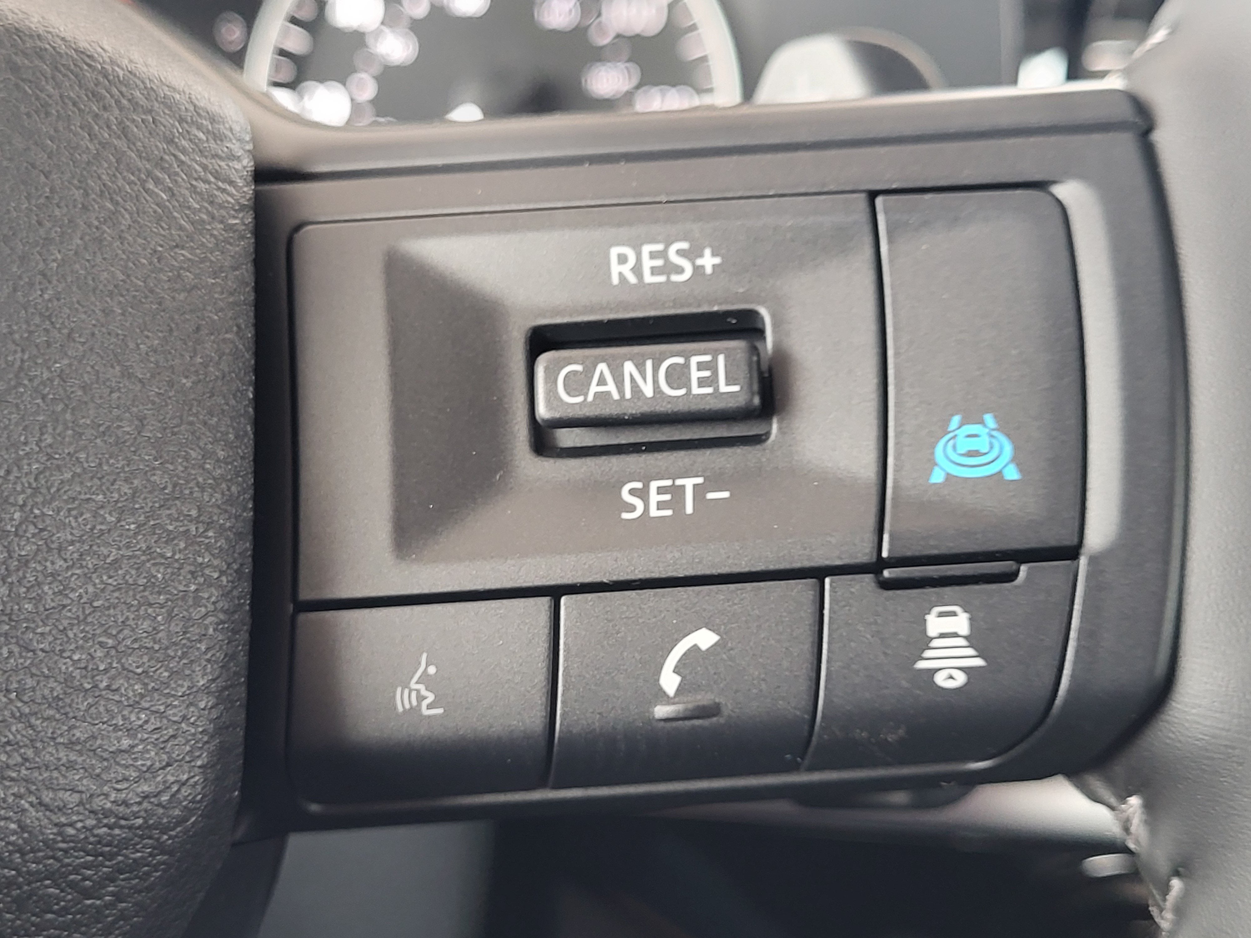 2026 Nissan Pathfinder SV 4WD
