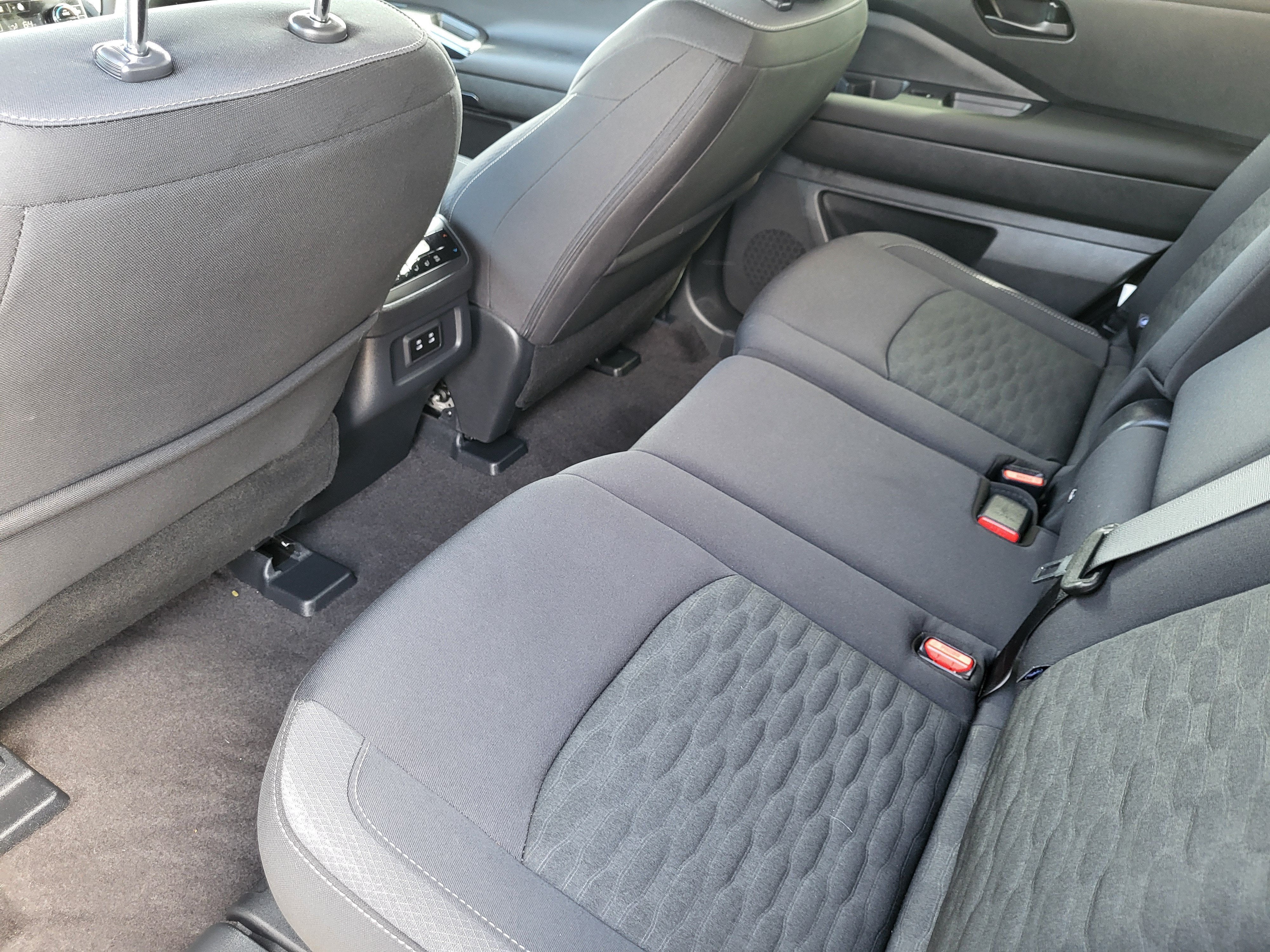 2026 Nissan Pathfinder SV 4WD