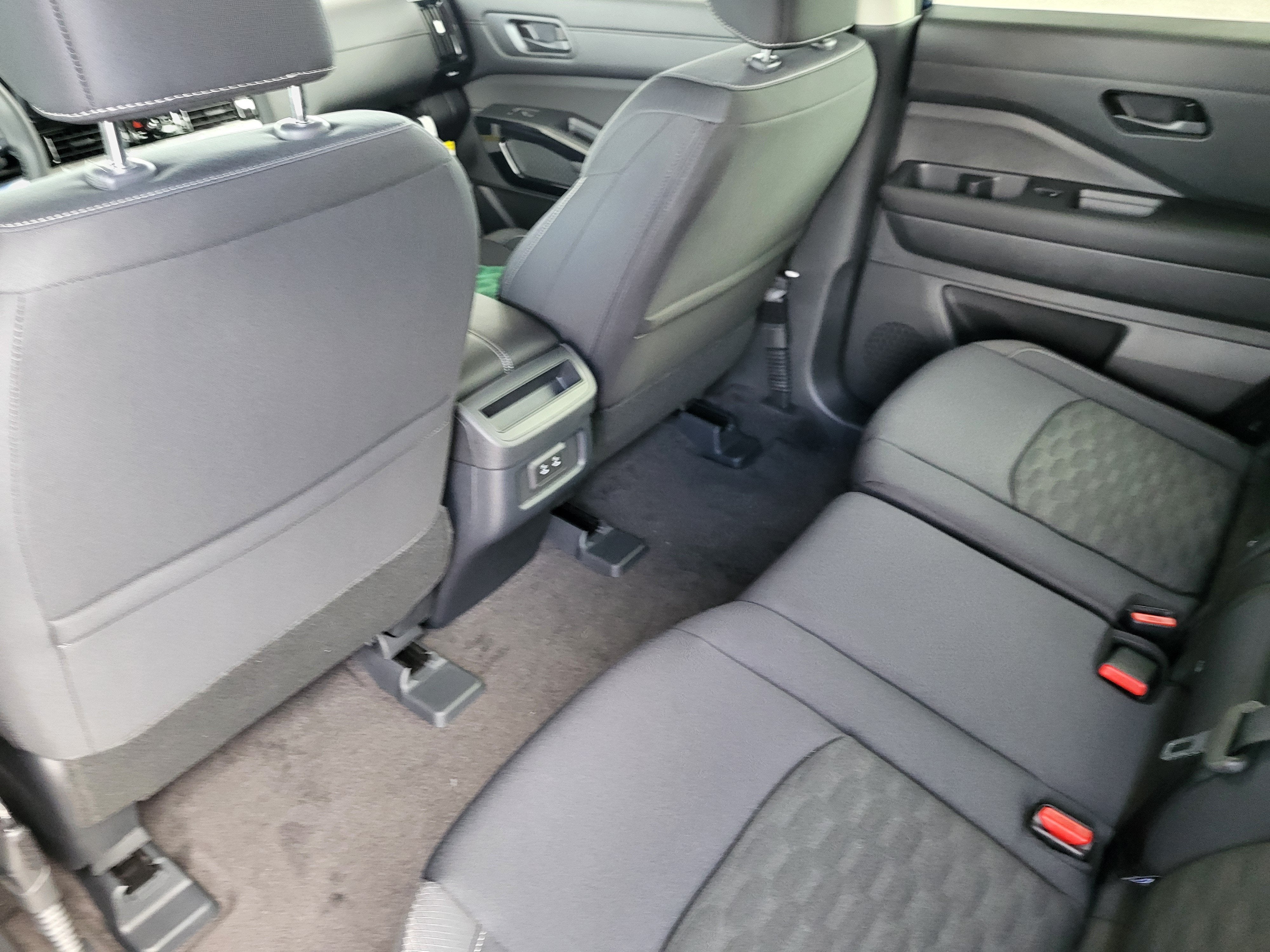2026 Nissan Pathfinder SV 4WD