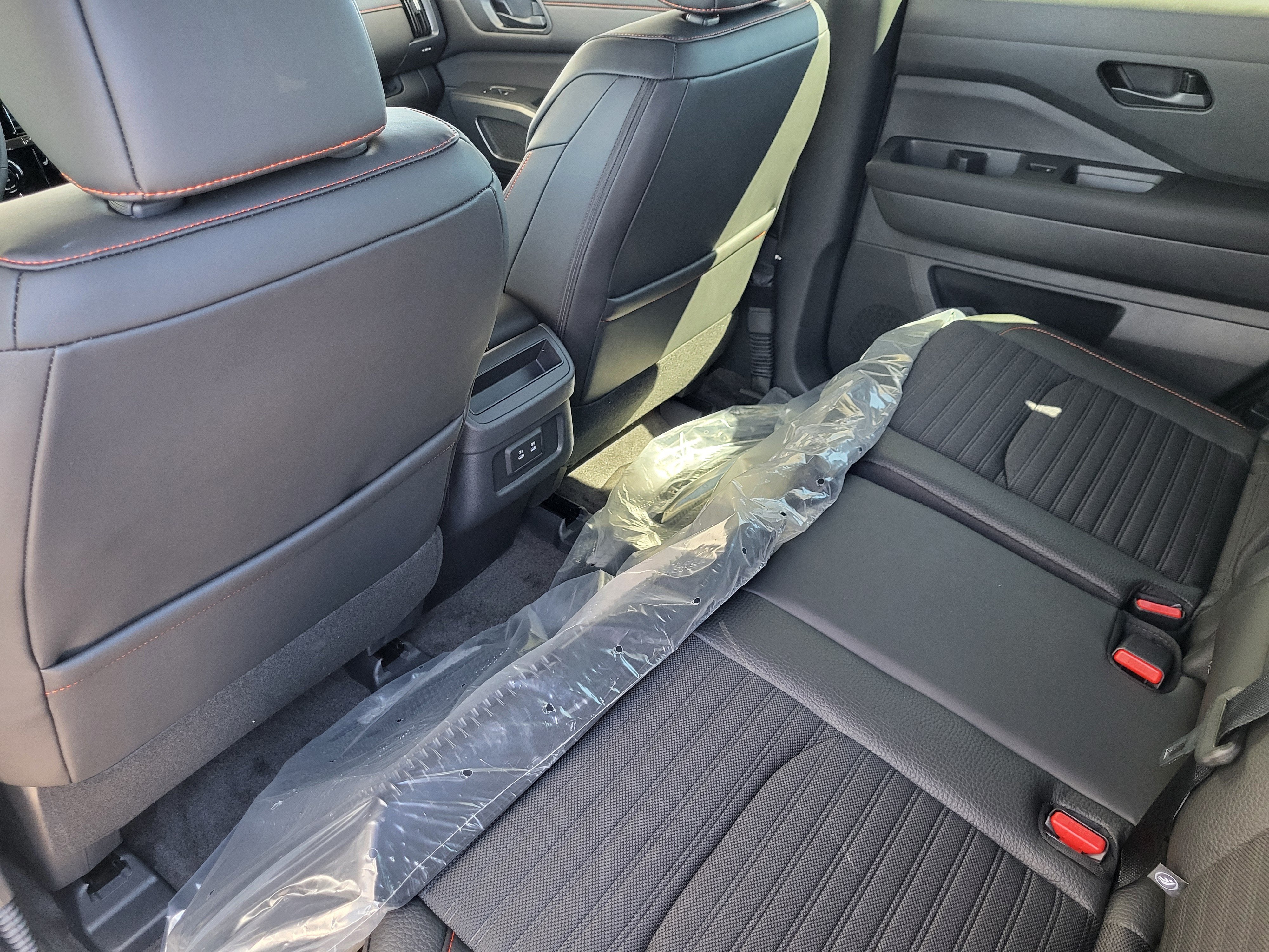 2026 Nissan Pathfinder Rock Creek 4WD